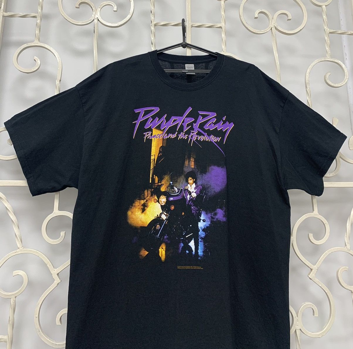 Band Tees Purple Rain T-shirt Size US XXL / EU 58 / 5 - 2 Thumbnail