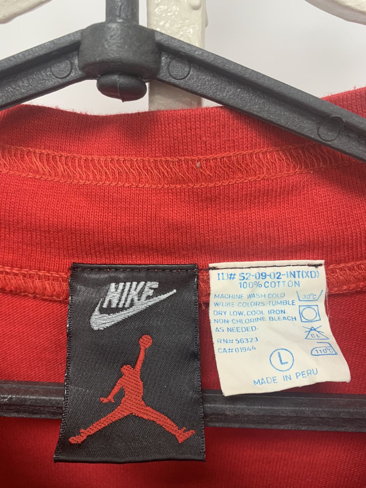 Jordan Brand Vintage Nike Jordan Sweatshirt Size US L / EU 52-54 / 3 - 6 Thumbnail