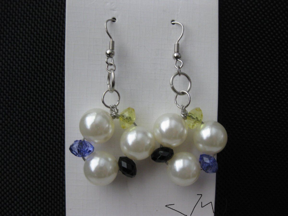 Handmade 3 Crystal Beads Stainless Steel Earrings with pearl beads Size ONE SIZE - 1 Thumbnail
