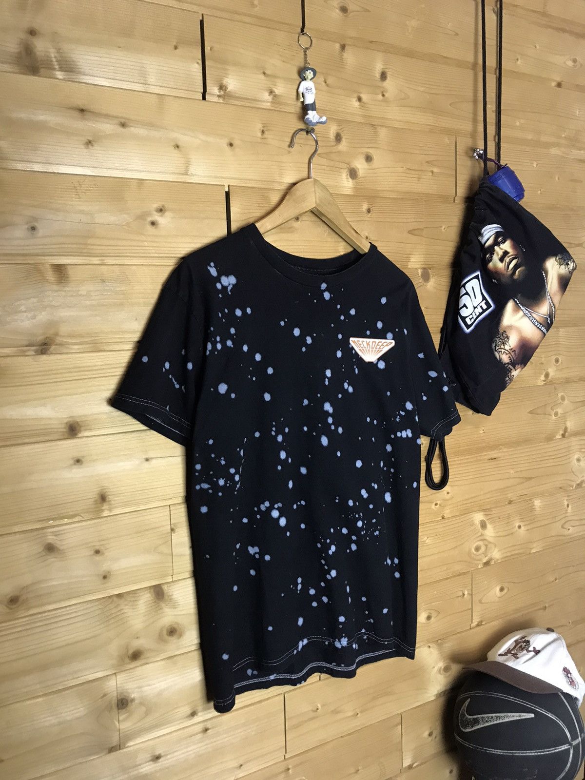 Band Tees Neck Deep inspired Stranger Things t-shirt Size US M / EU 48-50 / 2 - 3 Thumbnail