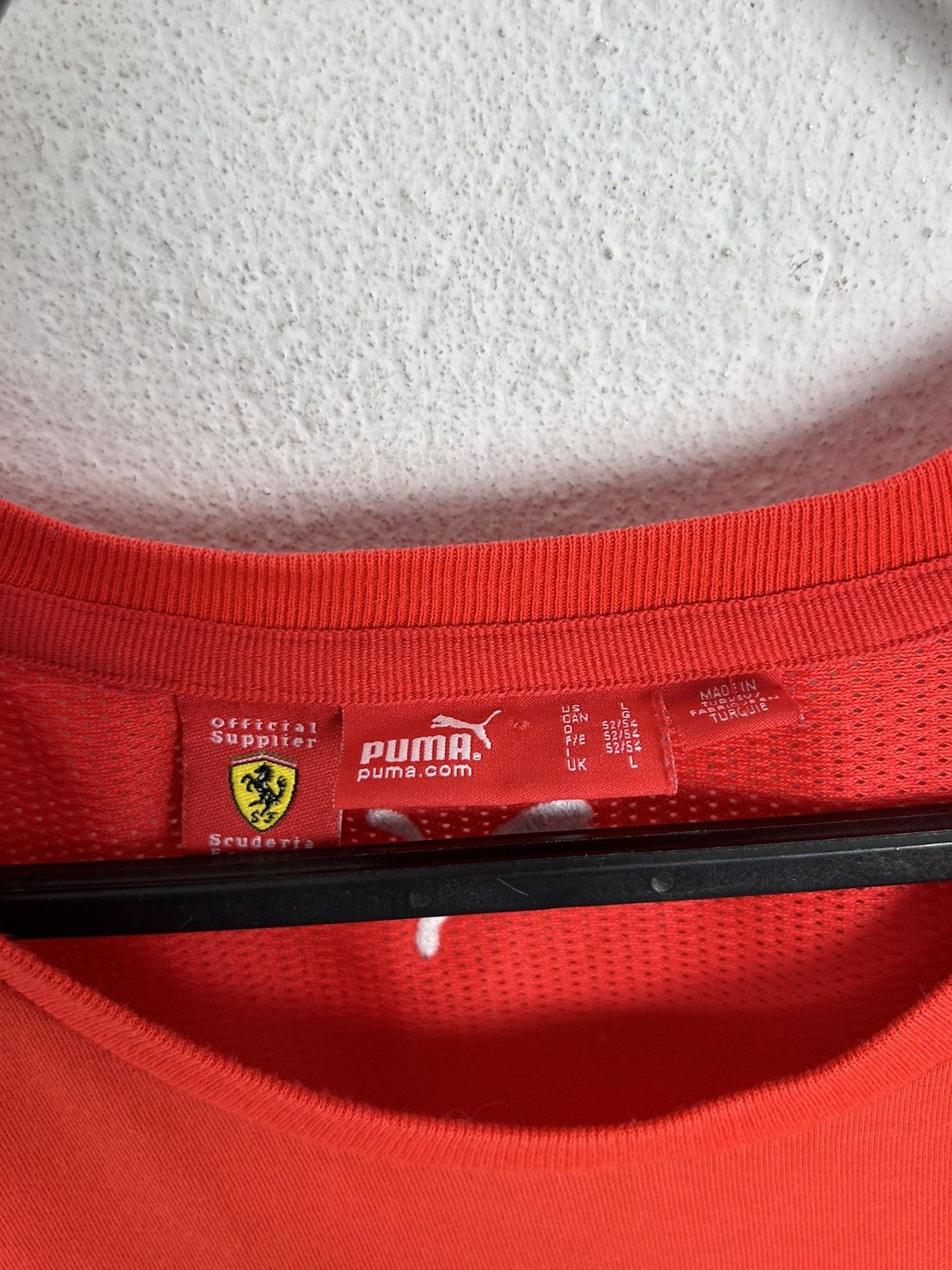 Ferrari Vintage Puma Ferrari Formula Uno F1 Racing Patches T-Shirt Size US L / EU 52-54 / 3 - 7 Thumbnail