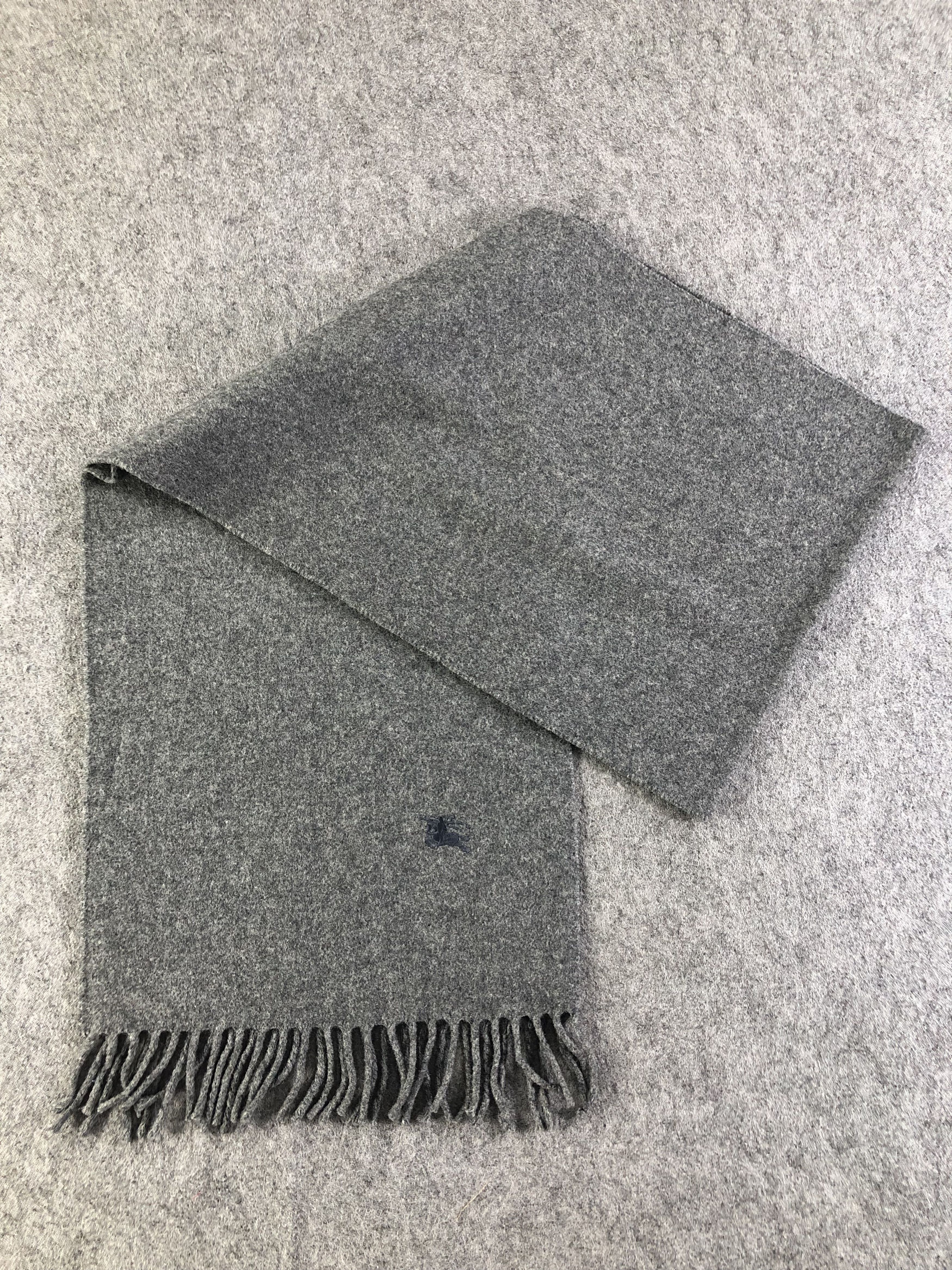 Burberry Burberry Scarf / Muffler / Neckwear Size ONE SIZE - 4 Thumbnail