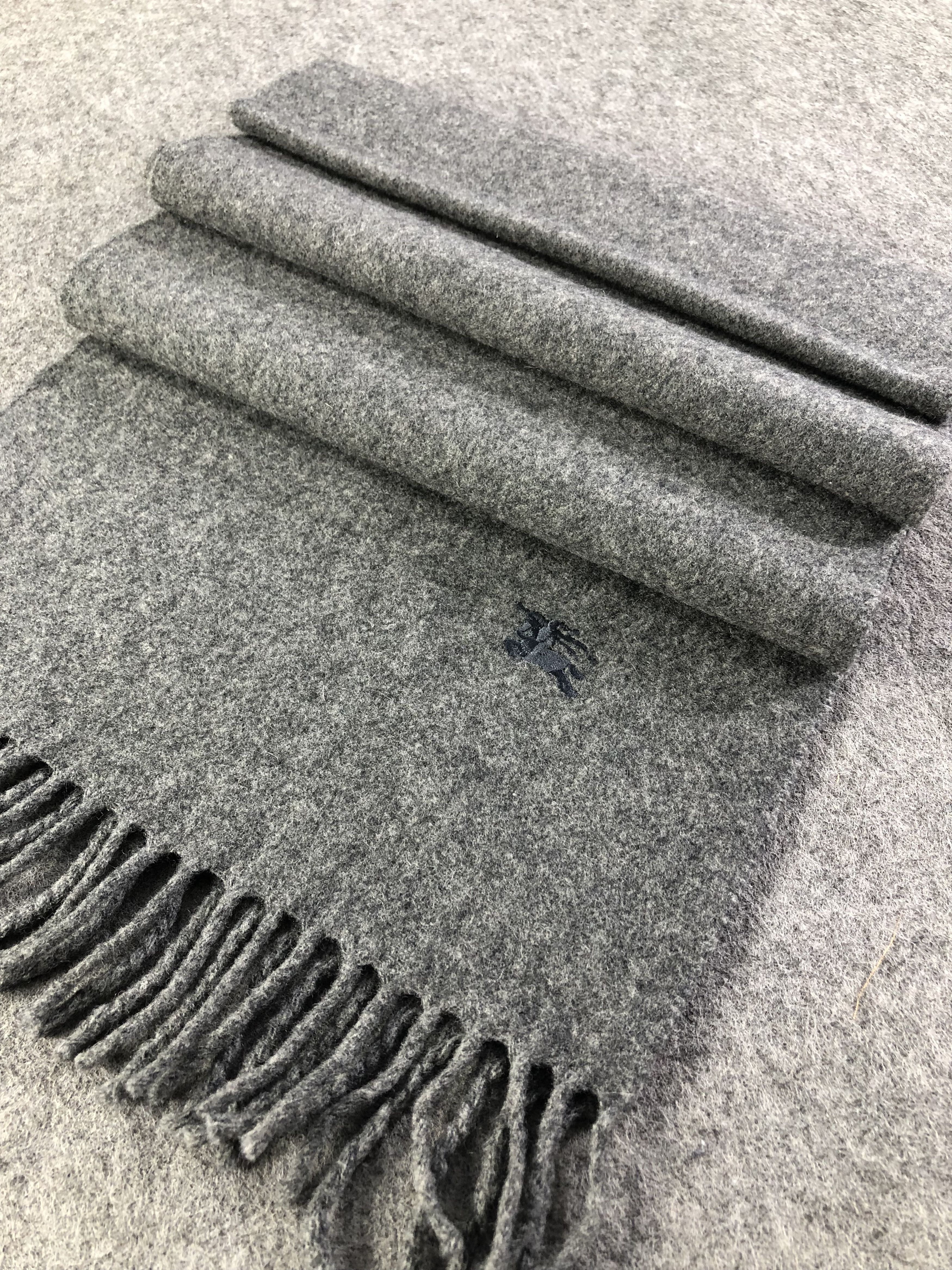 Burberry Burberry Scarf / Muffler / Neckwear Size ONE SIZE - 2 Thumbnail