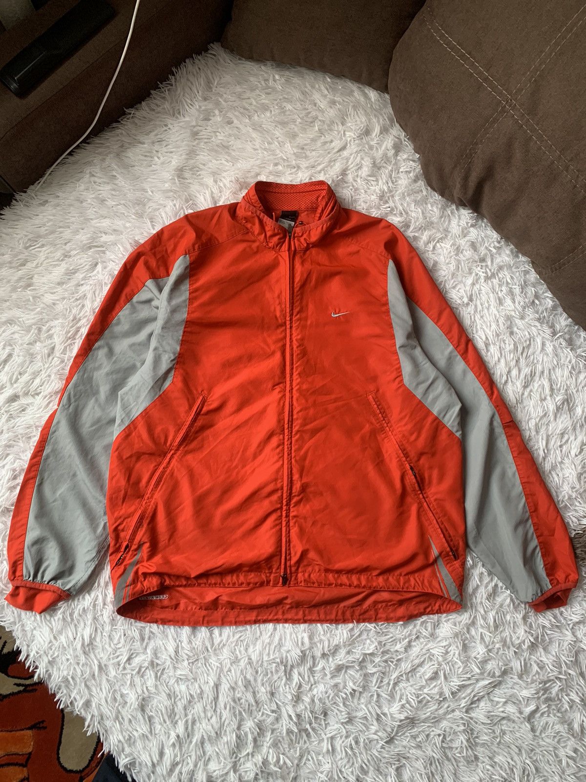 Nike Vintage Nike Y2K Logo Swoosh Light Jacket Clima-fit Size US XXL / EU 58 / 5 - 2 Thumbnail