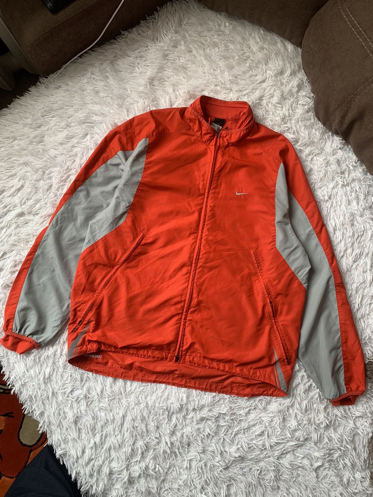 Nike Vintage Nike Y2K Logo Swoosh Light Jacket Clima-fit Size US XXL / EU 58 / 5 - 1 Thumbnail