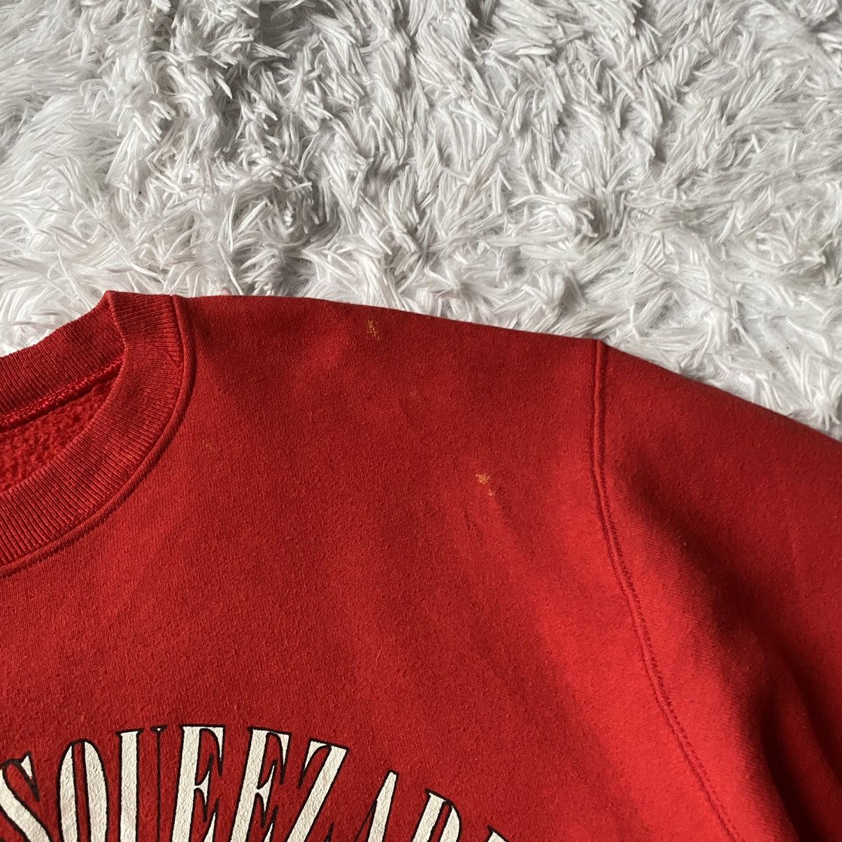 Vintage Vintage 90s Loveable Squeezable Huggable Crewneck Sweatshirt Size US L / EU 52-54 / 3 - 5 Thumbnail