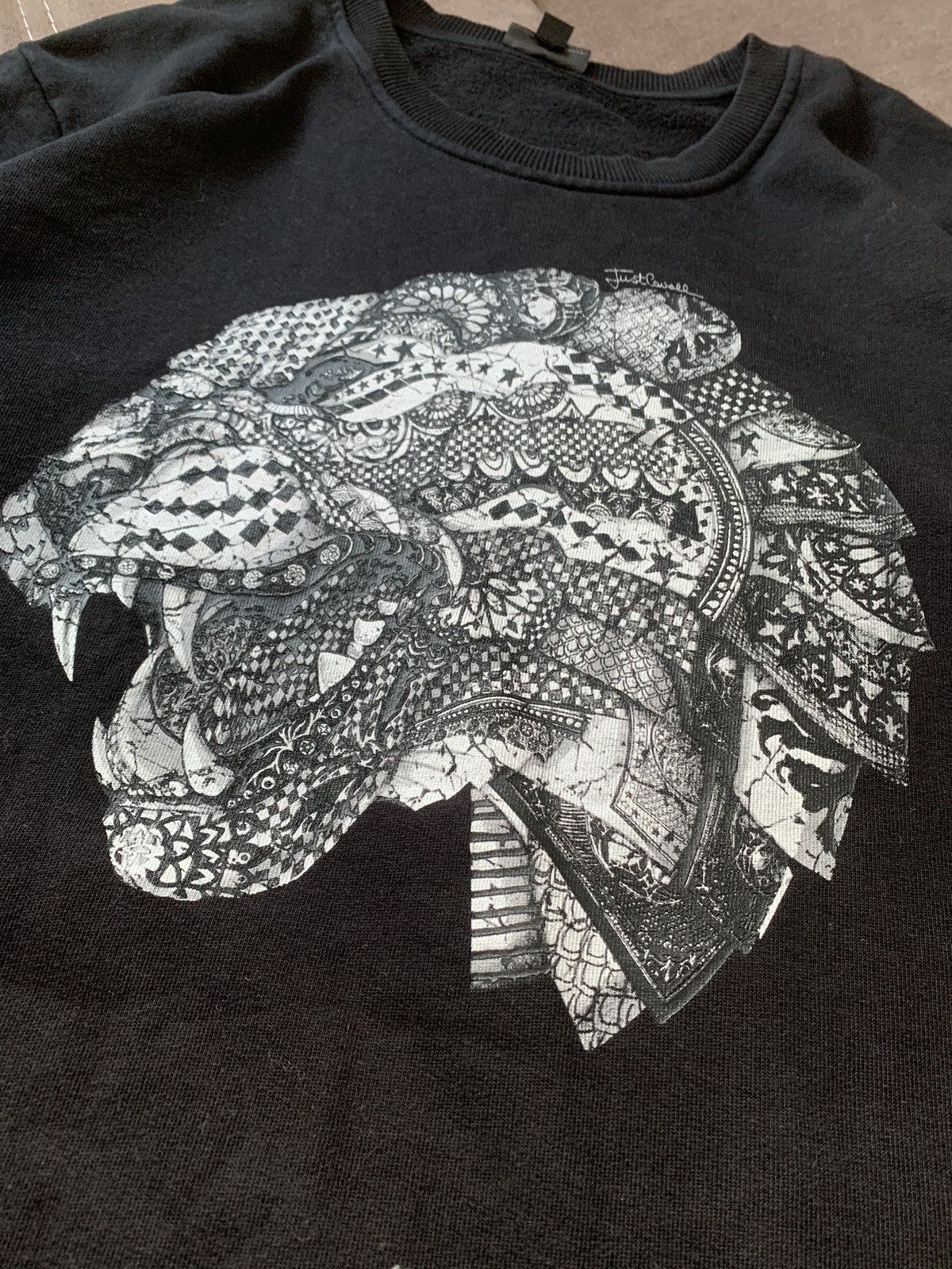 Just Cavalli Just Cavalli Studded Tiger Sweatshirt in Black for Men Size US XL / EU 56 / 4 - 6 Thumbnail