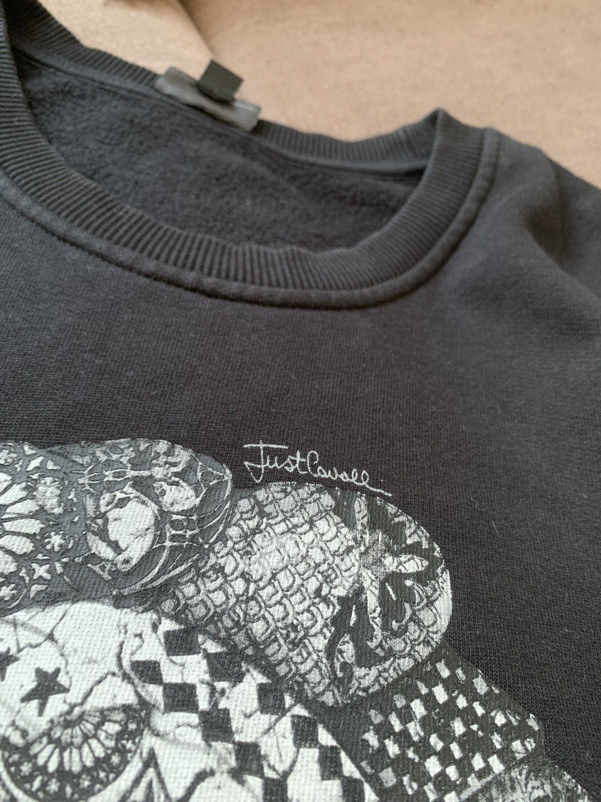 Just Cavalli Just Cavalli Studded Tiger Sweatshirt in Black for Men Size US XL / EU 56 / 4 - 7 Thumbnail