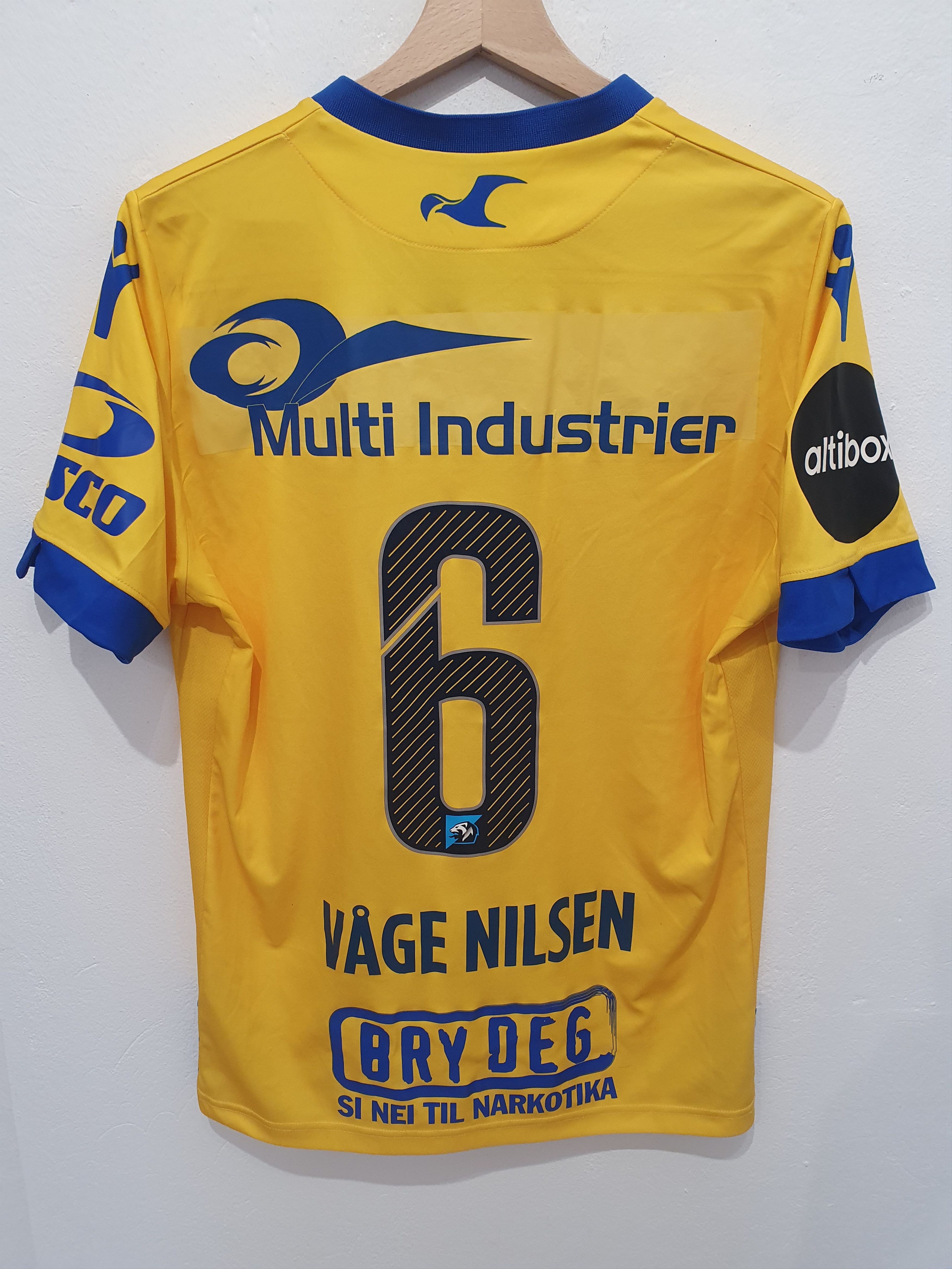 image of Vage Nilsen Macron Fk Haugesund Size M Shirt Jersey in Yellow, Men's
