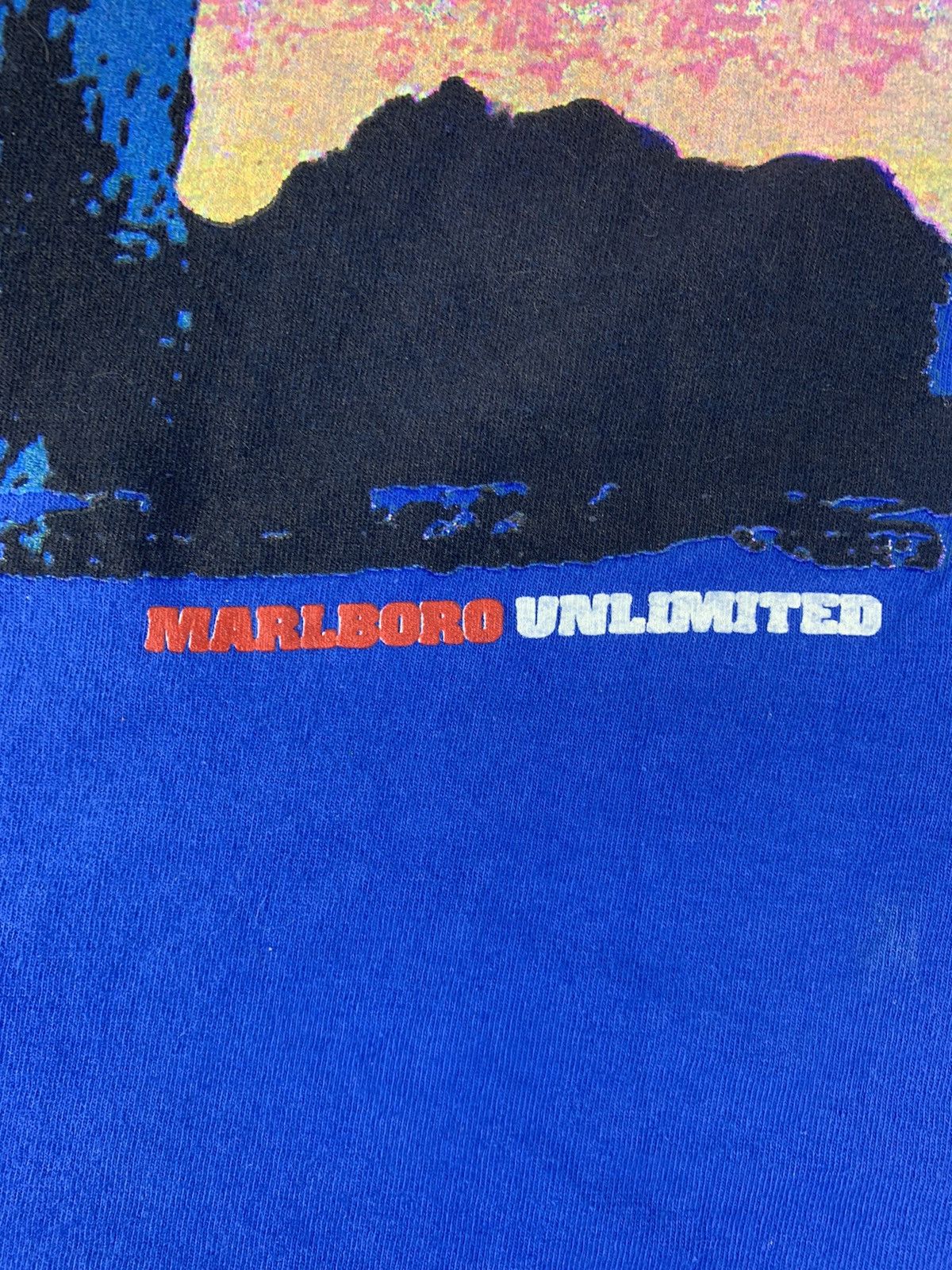 Marlboro RARE Vintage 90s Marlboro Unlimited USA Pocket Tee Tobacco Size US XL / EU 56 / 4 - 9 Thumbnail