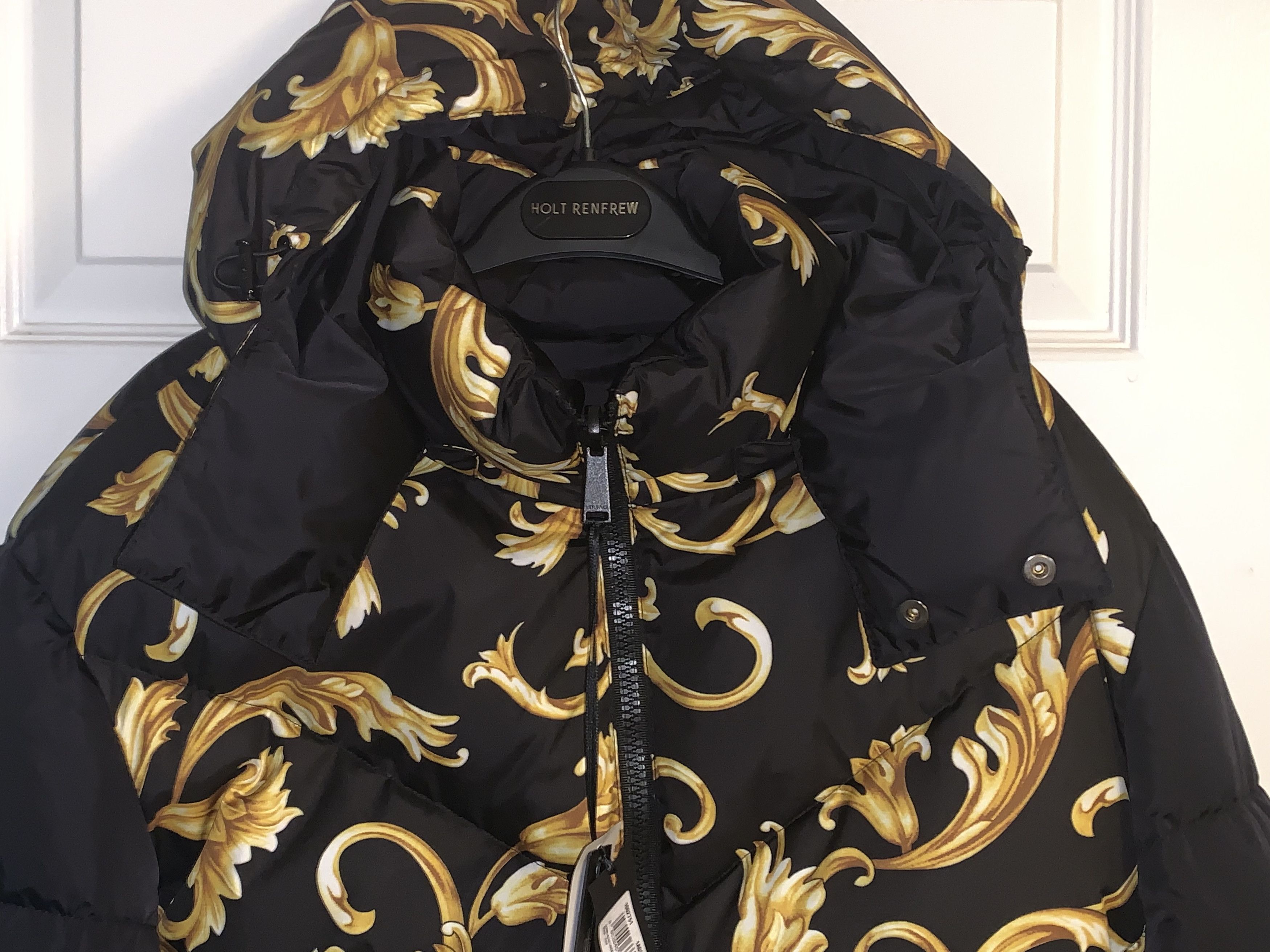 Versace Baroque-print puffer jacket - Black