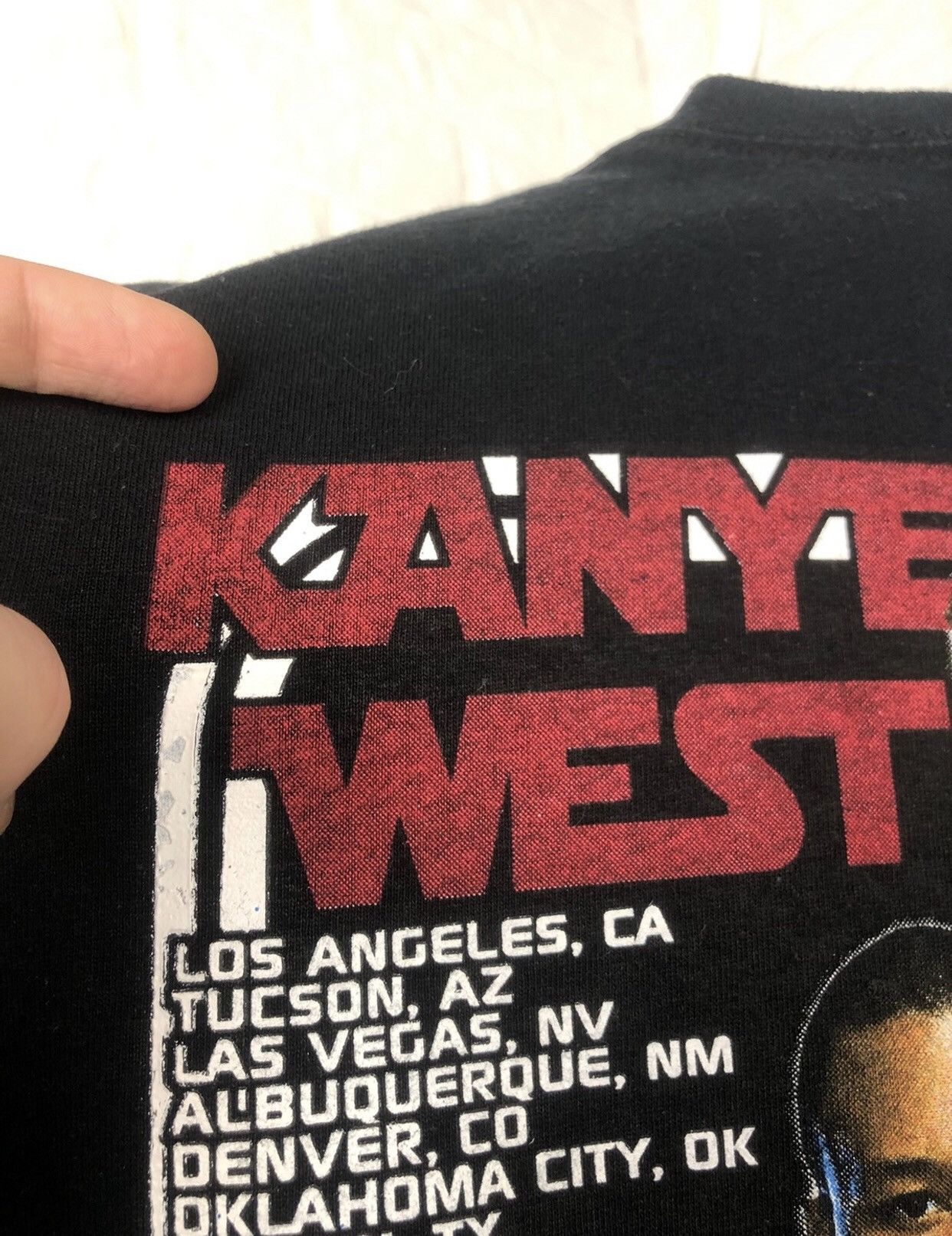 Kanye West × Rap Tees Vintage Kanye West Glow In The Dark Tour 2008 Size US M / EU 48-50 / 2 - 14 Thumbnail