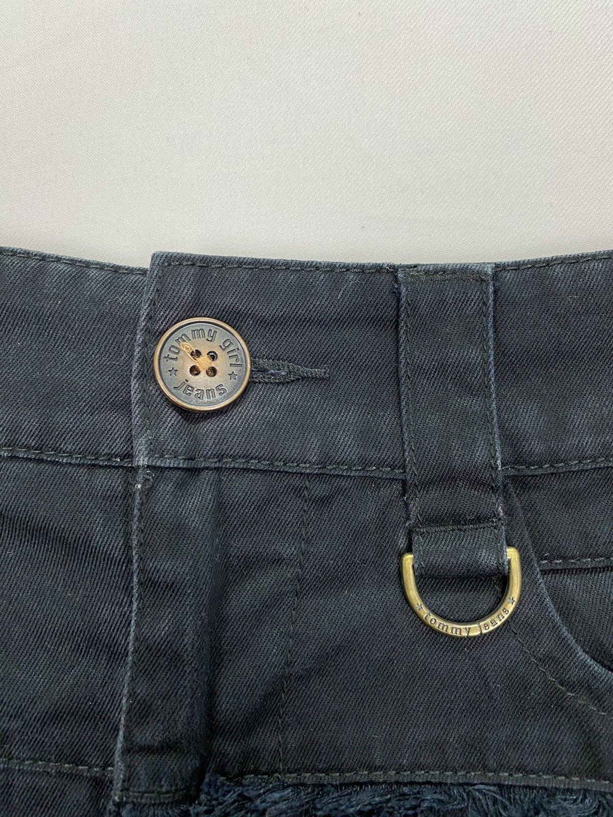 Tommy Hilfiger Tommy Hilfiger Jeans Distressed Hagi Skirt Size 30" / US 8 / IT 44 - 8 Thumbnail
