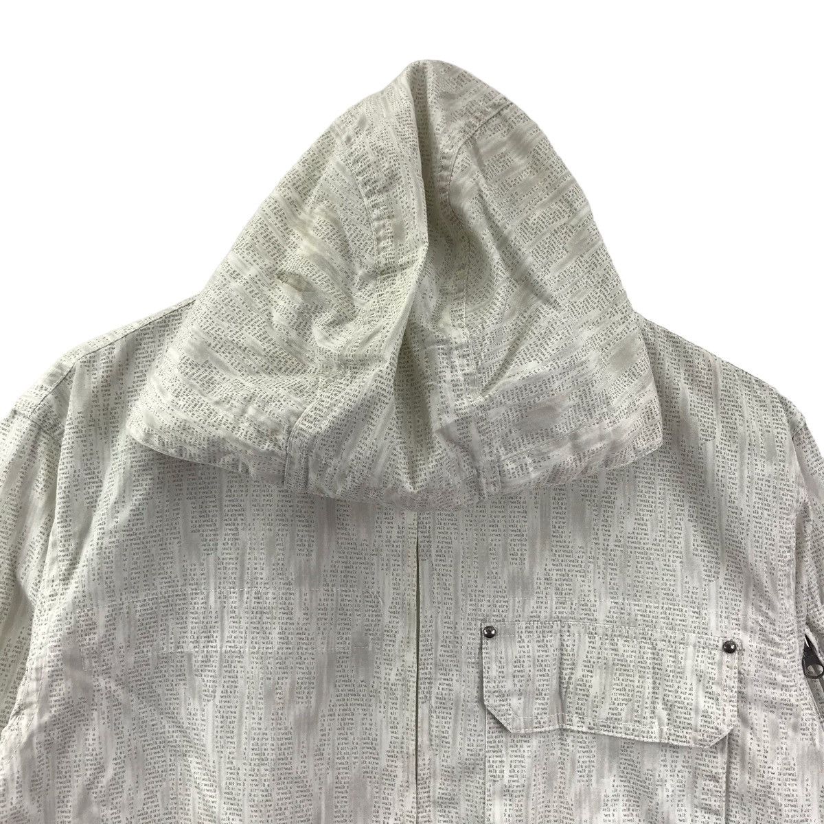 Airwalk AIRWALK Japanese Brand Overprint Hooded Windbreaker Jacket Size US M / EU 48-50 / 2 - 2 Thumbnail