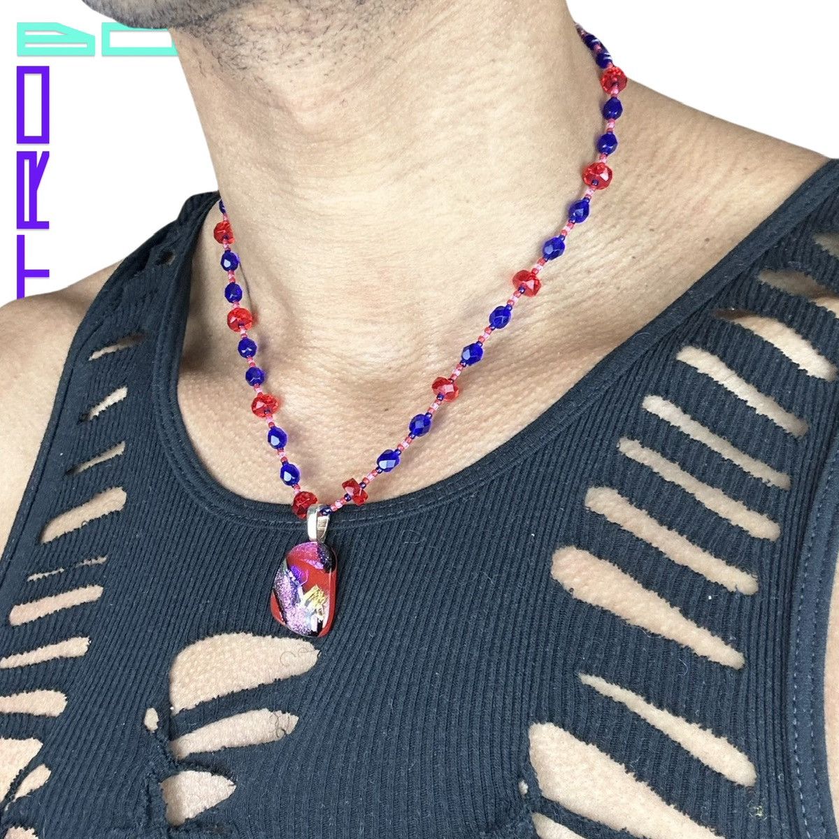 Vintage RED / BLUE BEADED GLASS PENDANT NECKLACE Size ONE SIZE - 2 Thumbnail