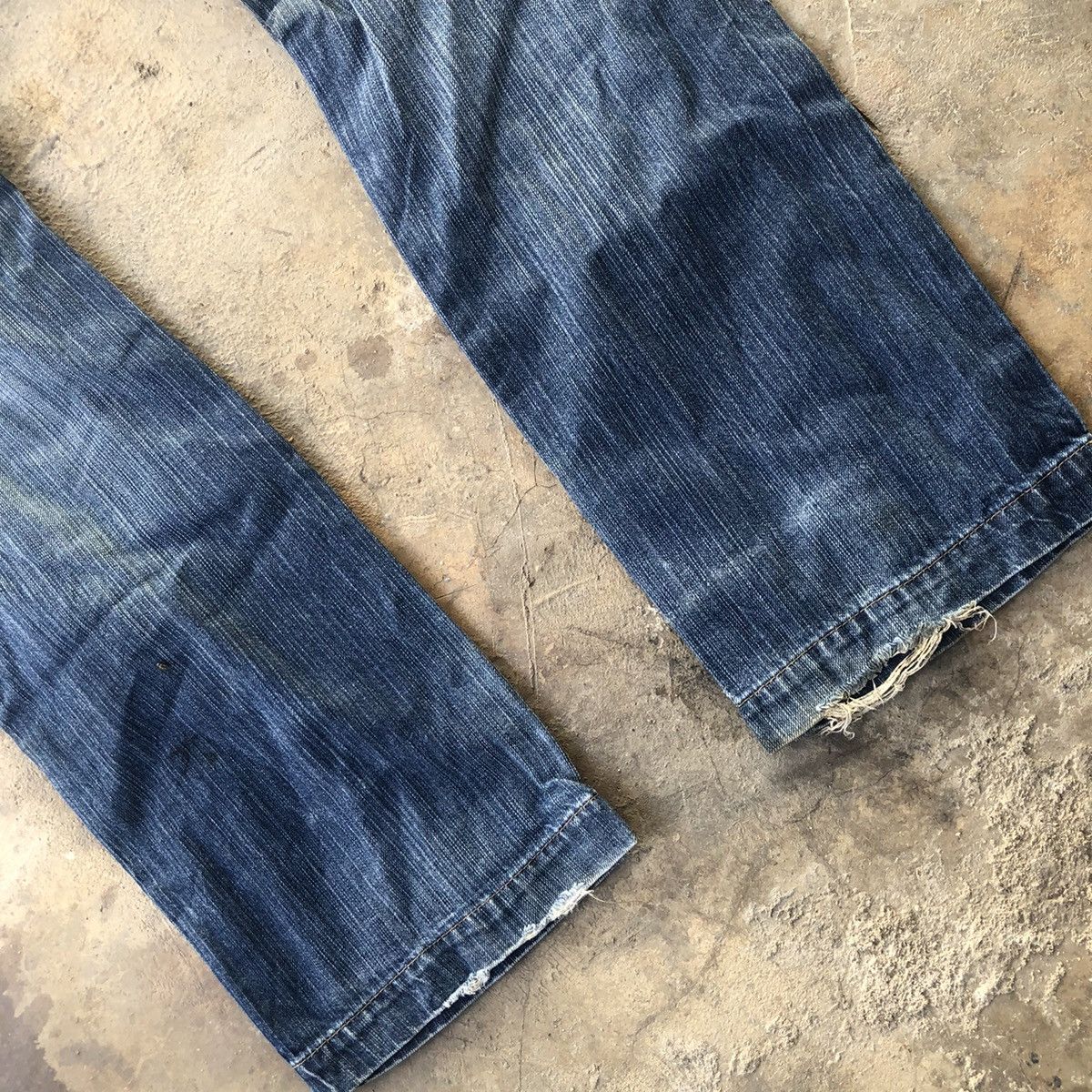 Marithe + Francois Girbaud Marithe Francois Girbaud straight leg box pleat pocket denim Size US 30 / EU 46 - 14 Thumbnail