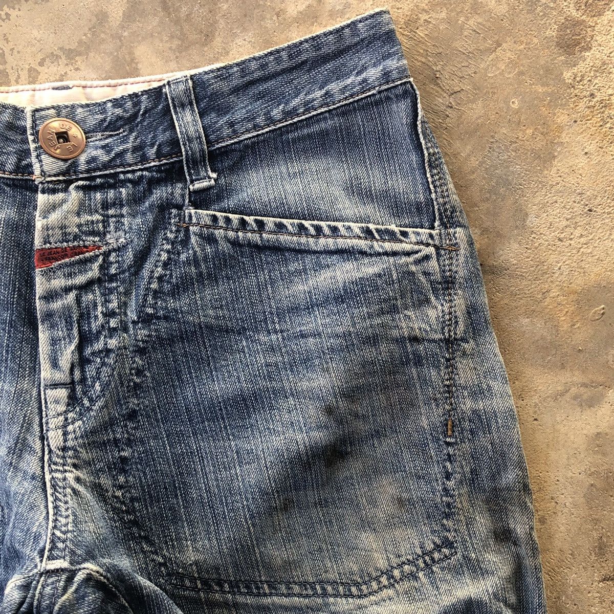Marithe + Francois Girbaud Marithe Francois Girbaud straight leg box pleat pocket denim Size US 30 / EU 46 - 3 Thumbnail