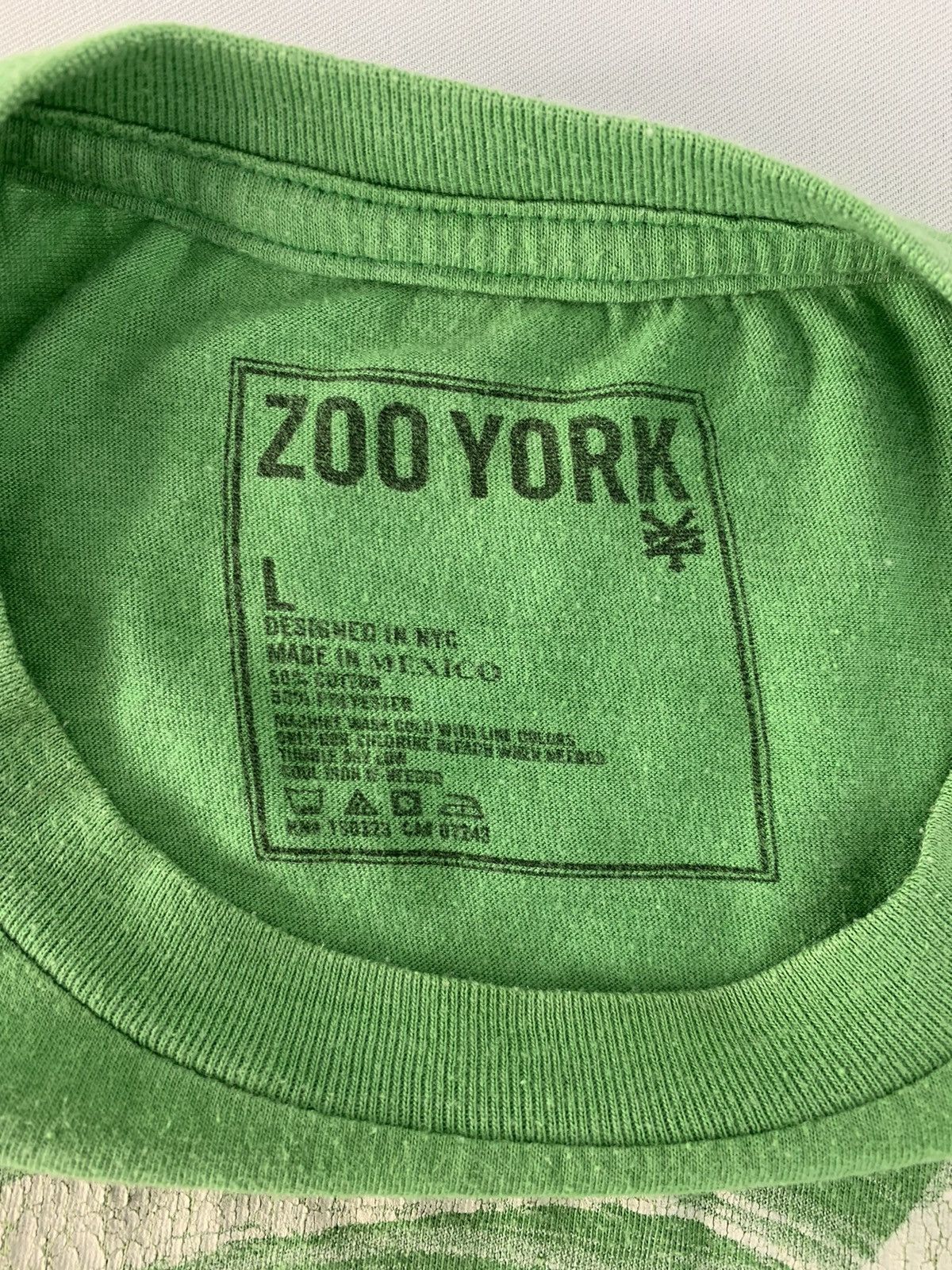 Zoo York Hype Zoo York Skateboarding Brand Big Logo Tee Size US L / EU 52-54 / 3 - 5 Thumbnail