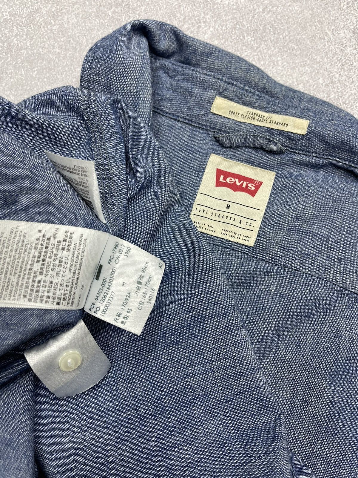 Levi's Mens Levis Denim Shirt size M Size US M / EU 48-50 / 2 - 6 Thumbnail