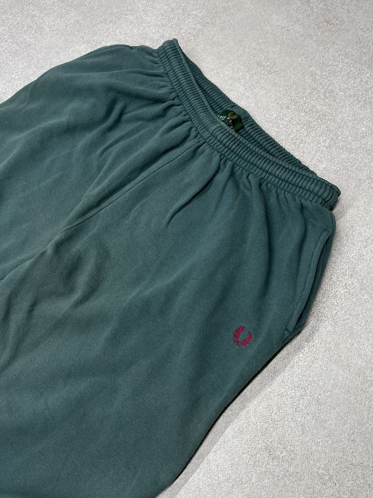 Fred Perry × Vintage Rare Vintage Fred Perry Sweatpants Joggers Drill Y2K Size US 36 / EU 52 - 2 Thumbnail