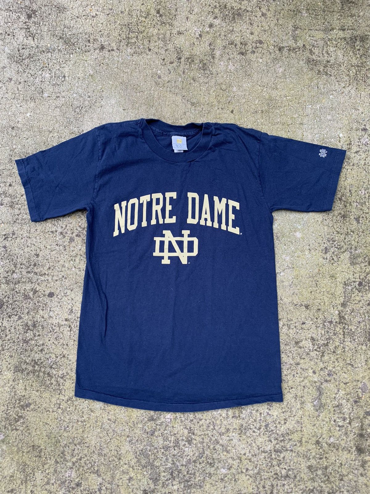Vintage Vintage Notre Dame T Shirt Size US L / EU 52-54 / 3 - 1 Thumbnail