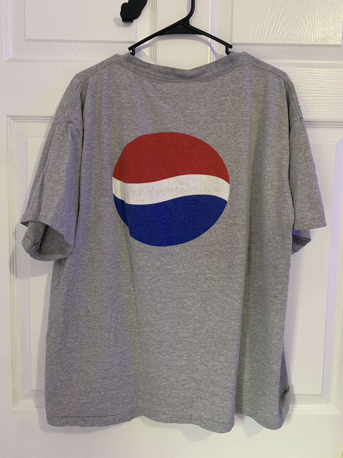 Vintage Vintage 90s Pepsi T Shirt Size US XL / EU 56 / 4 - 1 Thumbnail