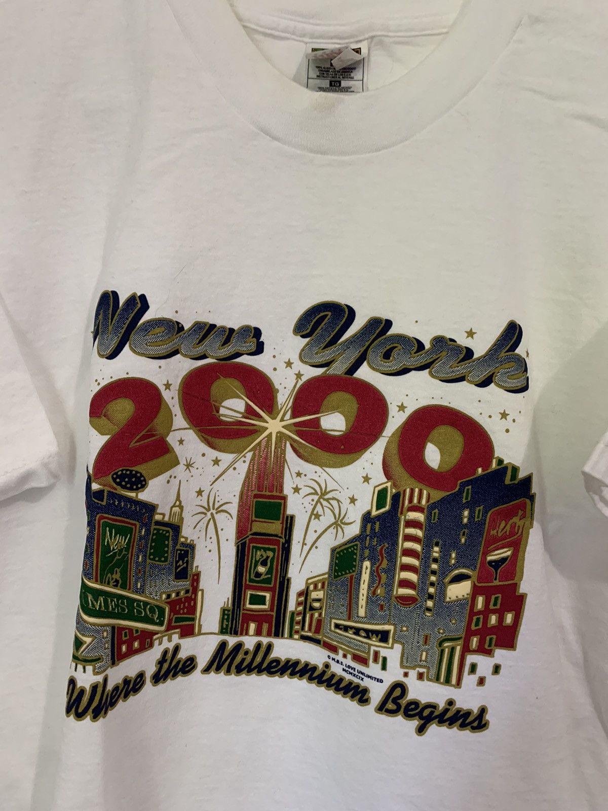 Fruit Of The Loom Vintage New Years Eve New York T Shirt Size US XL / EU 56 / 4 - 2 Thumbnail