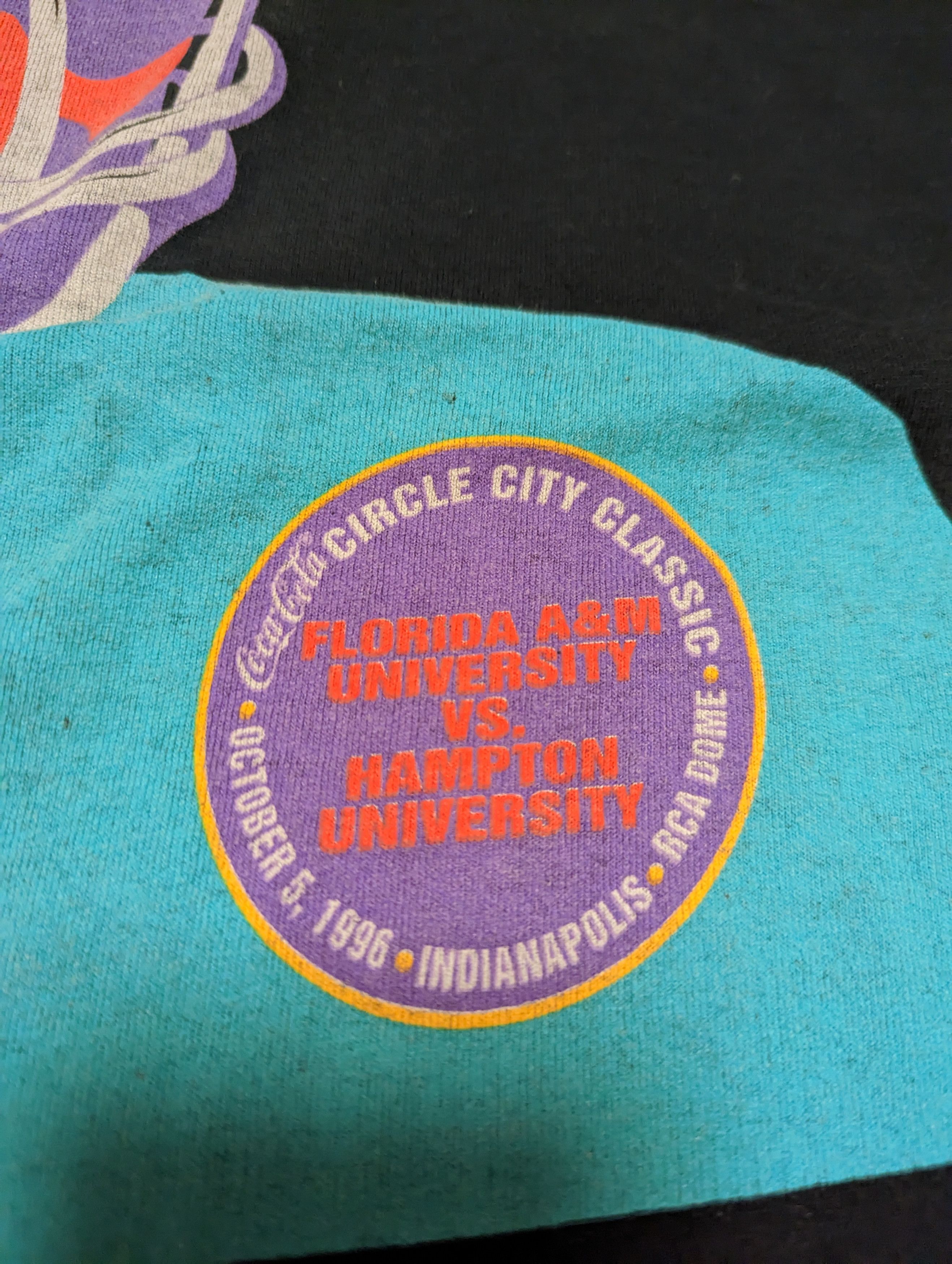 Fruit Of The Loom Vintage 1996 Circle City Classic Double Sided Tee Size US XXL / EU 58 / 5 - 3 Thumbnail