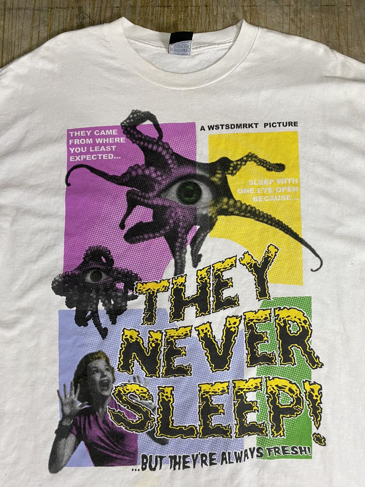 20471120 × Beauty Beast × Japanese Brand Vtg WSTSDMRKT women scream monster eye they never sleep Size US XXL / EU 58 / 5 - 3 Thumbnail
