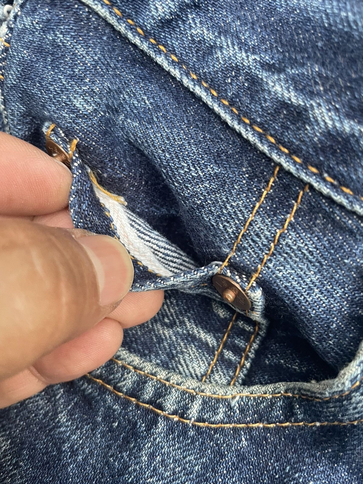 Levi's Vintage 1998 Levis 201XX E Distresed Rework Size US 28 / EU 44 - 25 Thumbnail