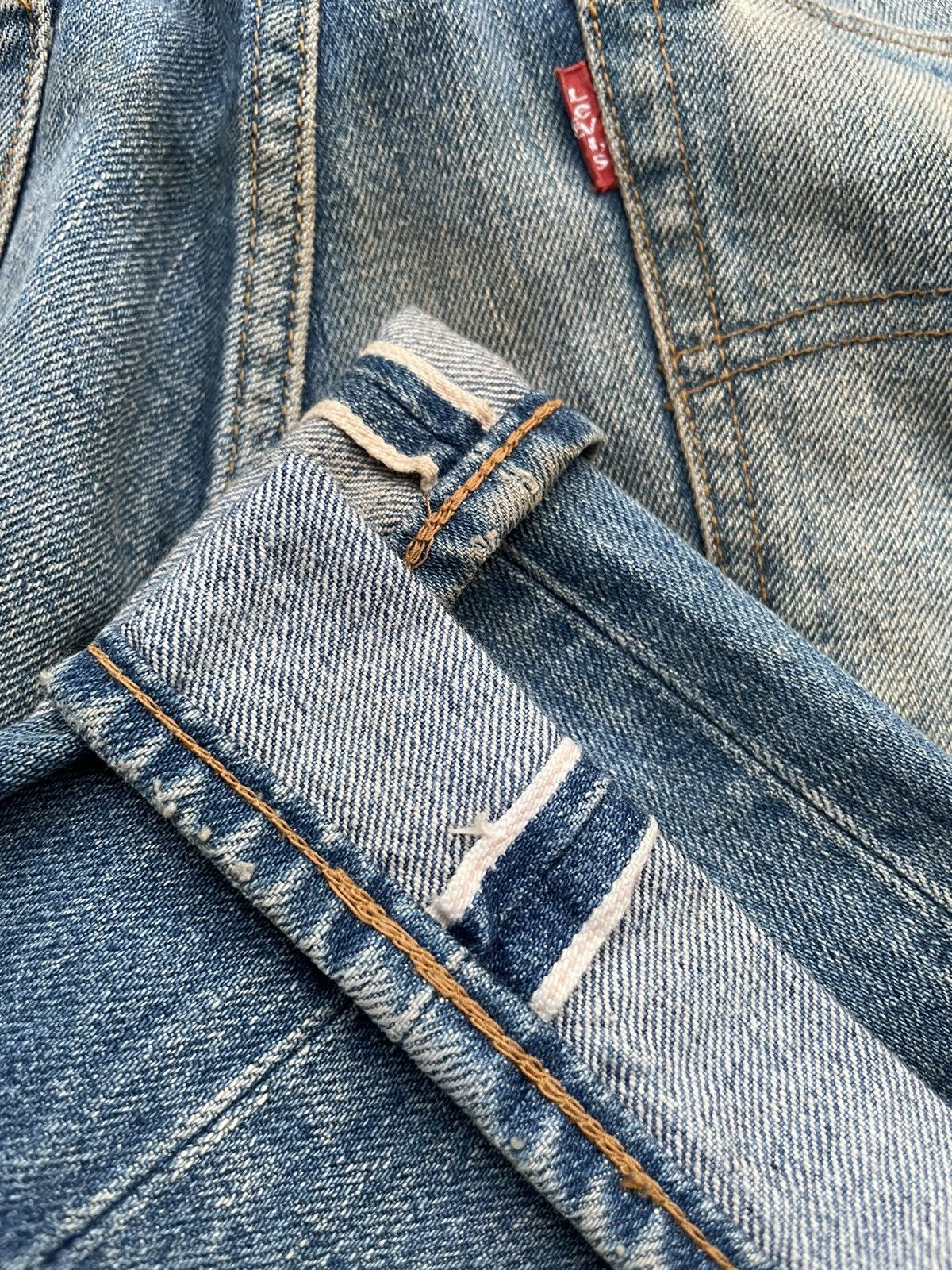 Levi's Vintage Levi’s 501 2006 Selvedge Aging Wash Denim Size US 32 / EU 48 - 14 Thumbnail