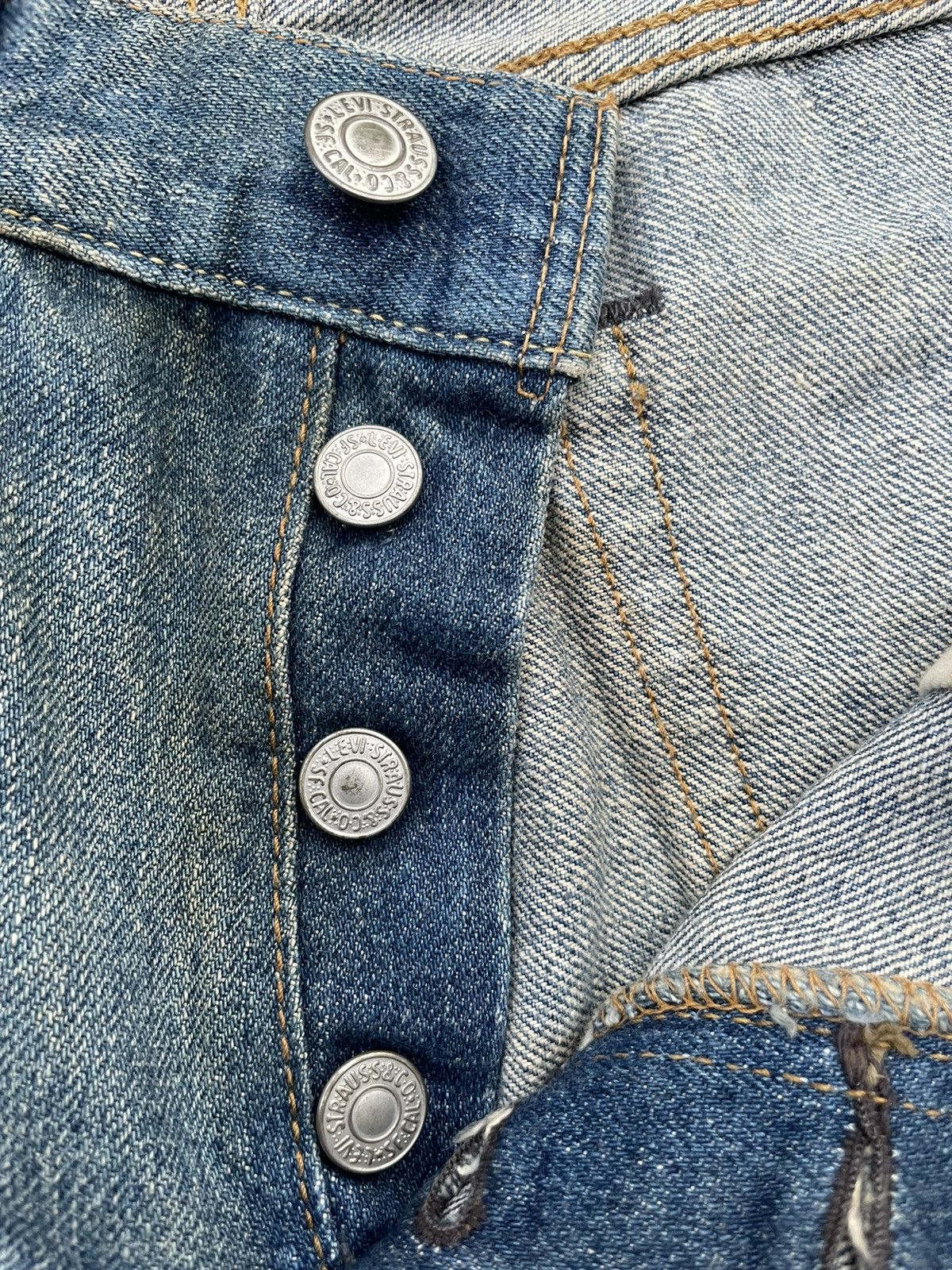 Levi's Vintage Levi’s 501 2006 Selvedge Aging Wash Denim Size US 32 / EU 48 - 22 Thumbnail