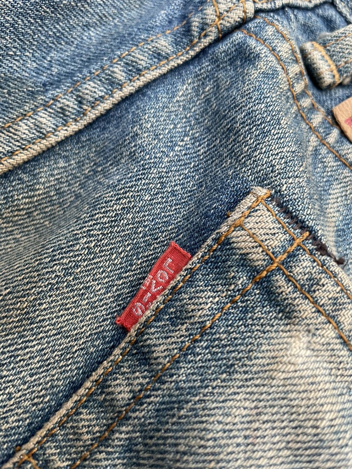 Levi's Vintage Levi’s 501 2006 Selvedge Aging Wash Denim Size US 32 / EU 48 - 17 Thumbnail