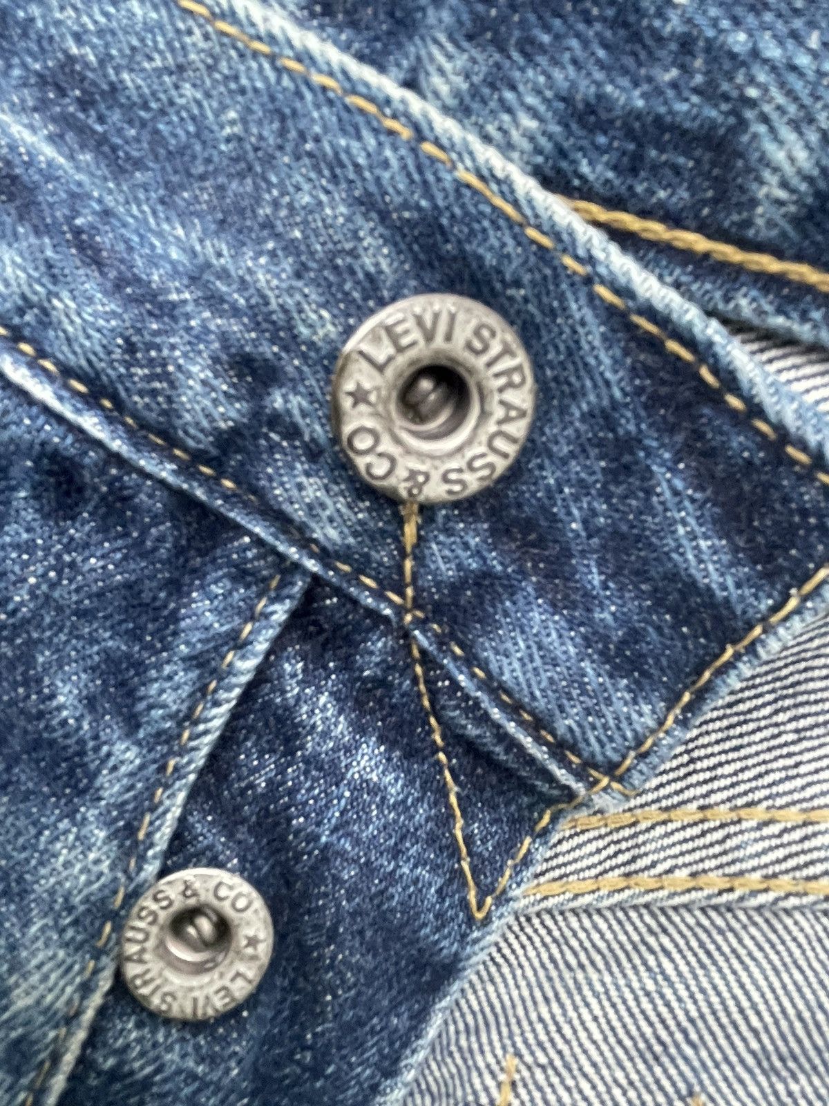 Levi's Vintage Levi’s 98 702XX E 1937 Selvedge Aging Distressed Size US 29 - 21 Thumbnail
