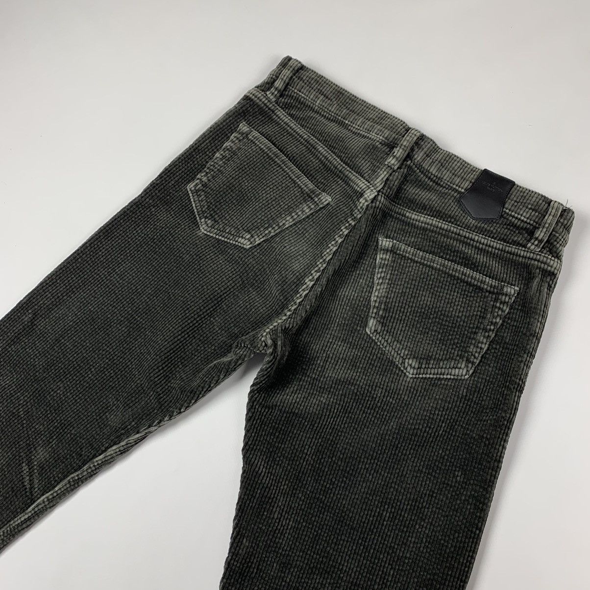 Louis Vuitton Louis Vuitton ash corduroy pants Size US 28 / EU 44 - 1 Thumbnail