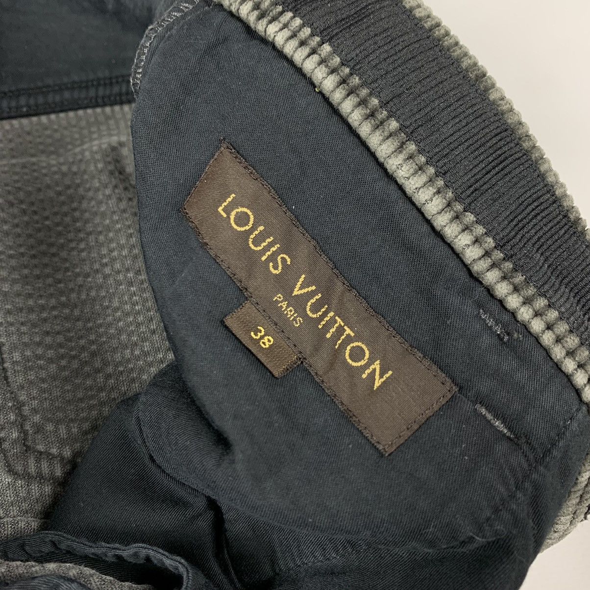 Louis Vuitton Louis Vuitton ash corduroy pants Size US 28 / EU 44 - 13 Thumbnail