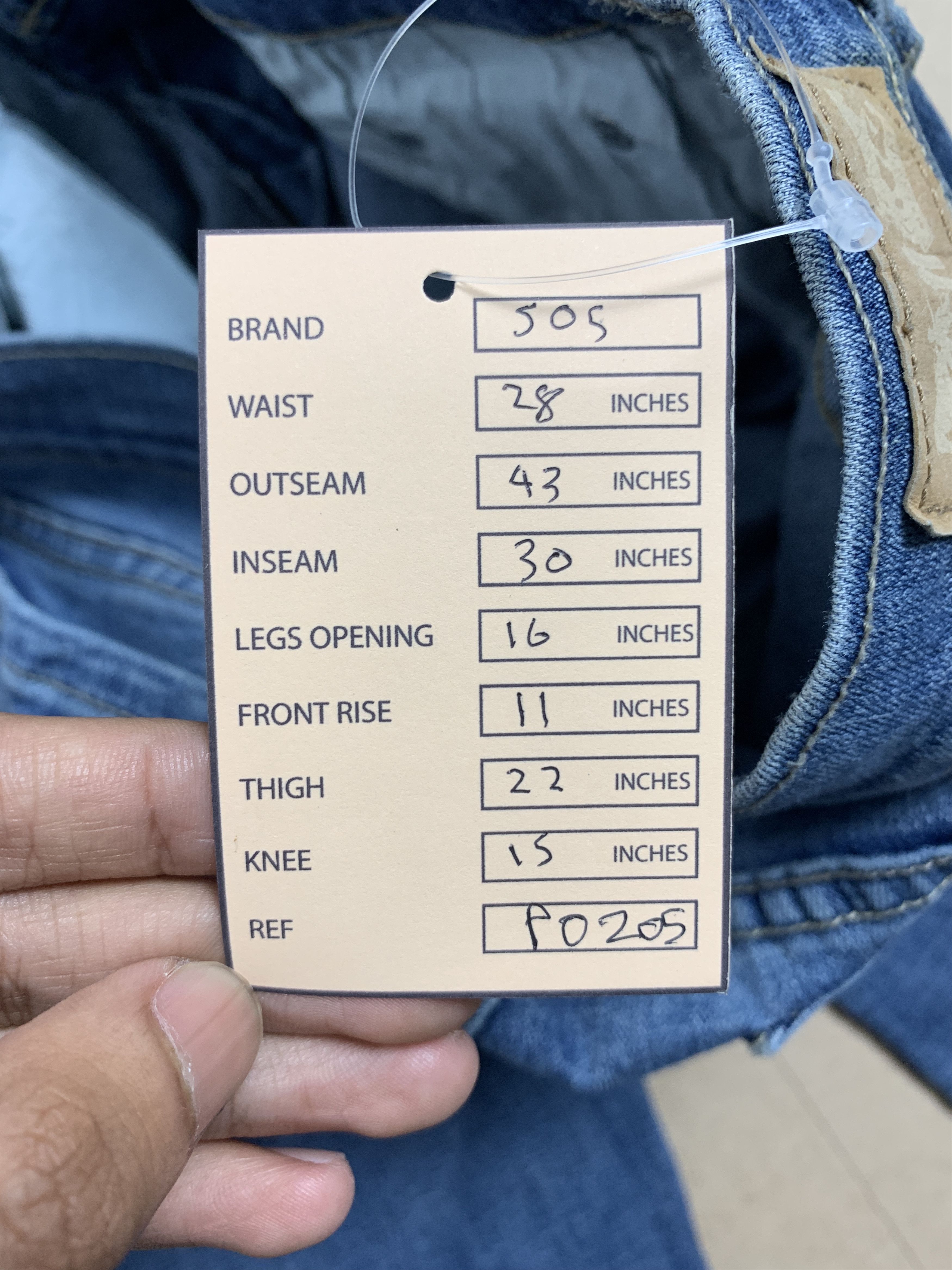 Levi's Vintage LEVI'S 505 Straight Cut Mid Wash Jeans P0205 Size 28" / US 6 / IT 42 - 25 Thumbnail