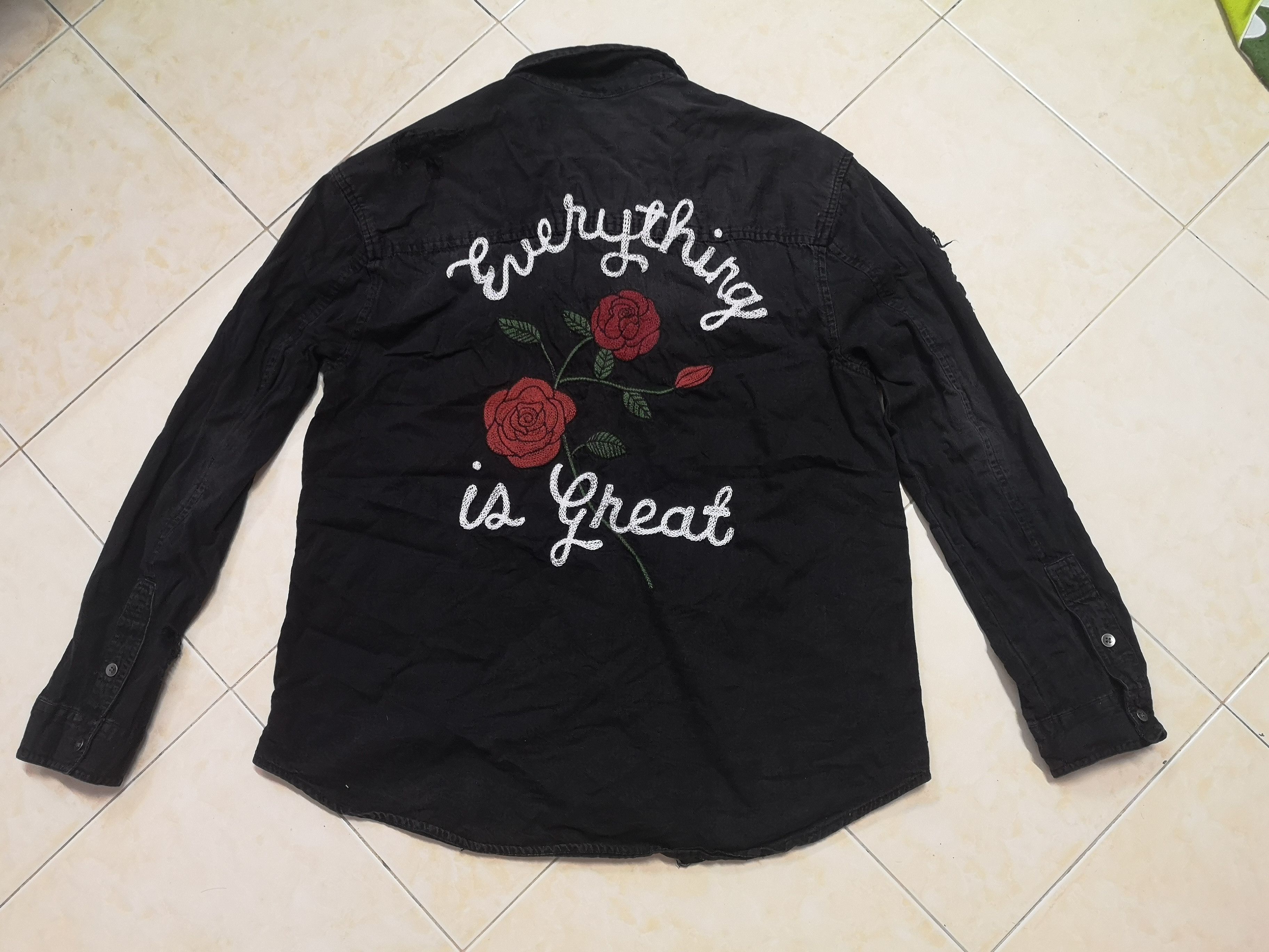 American Eagle Flannel Jacket Distressed