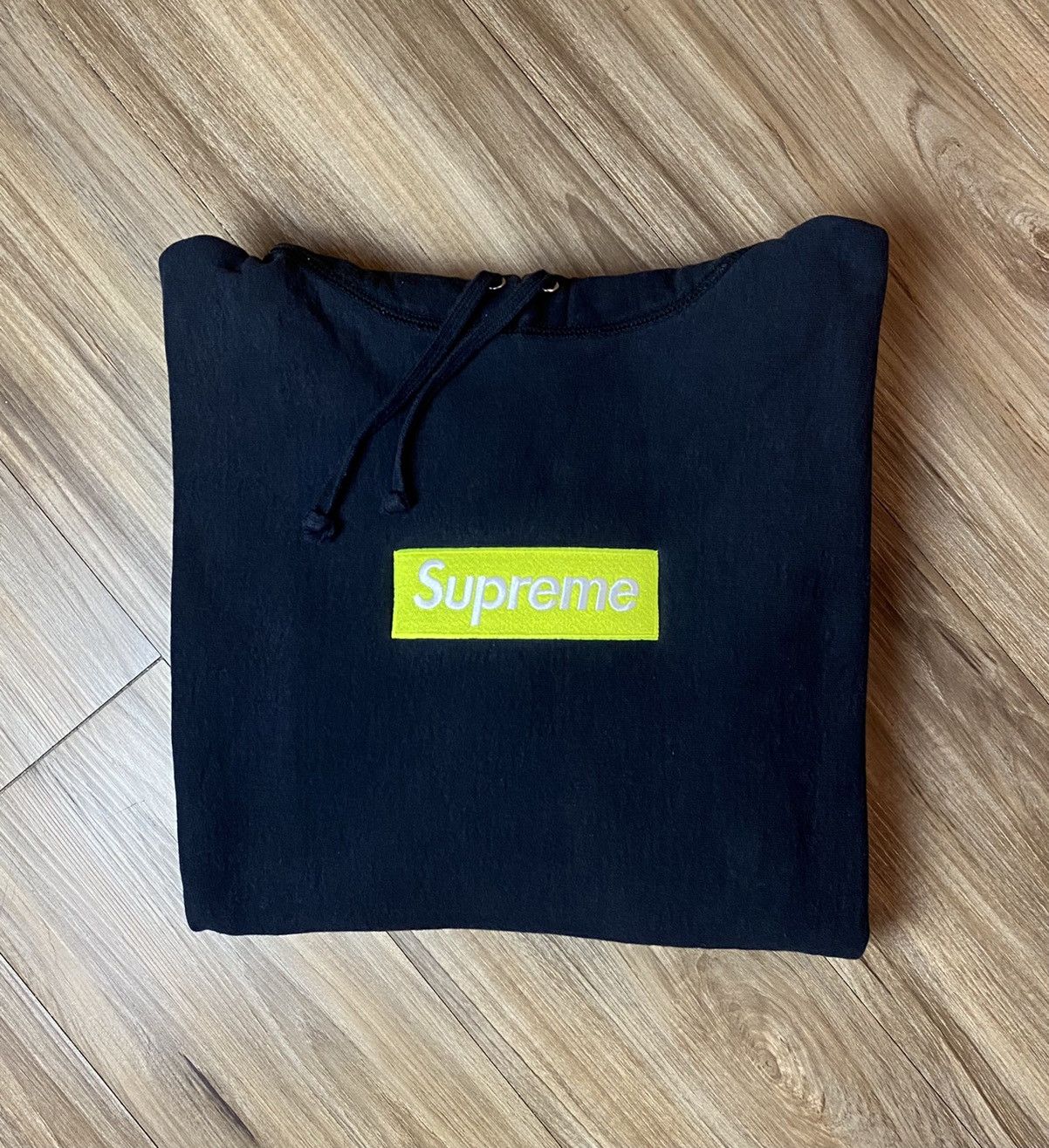 image of Supreme 2017 Box Logo Hoodie Lime On Black, Men's (Size Medium)