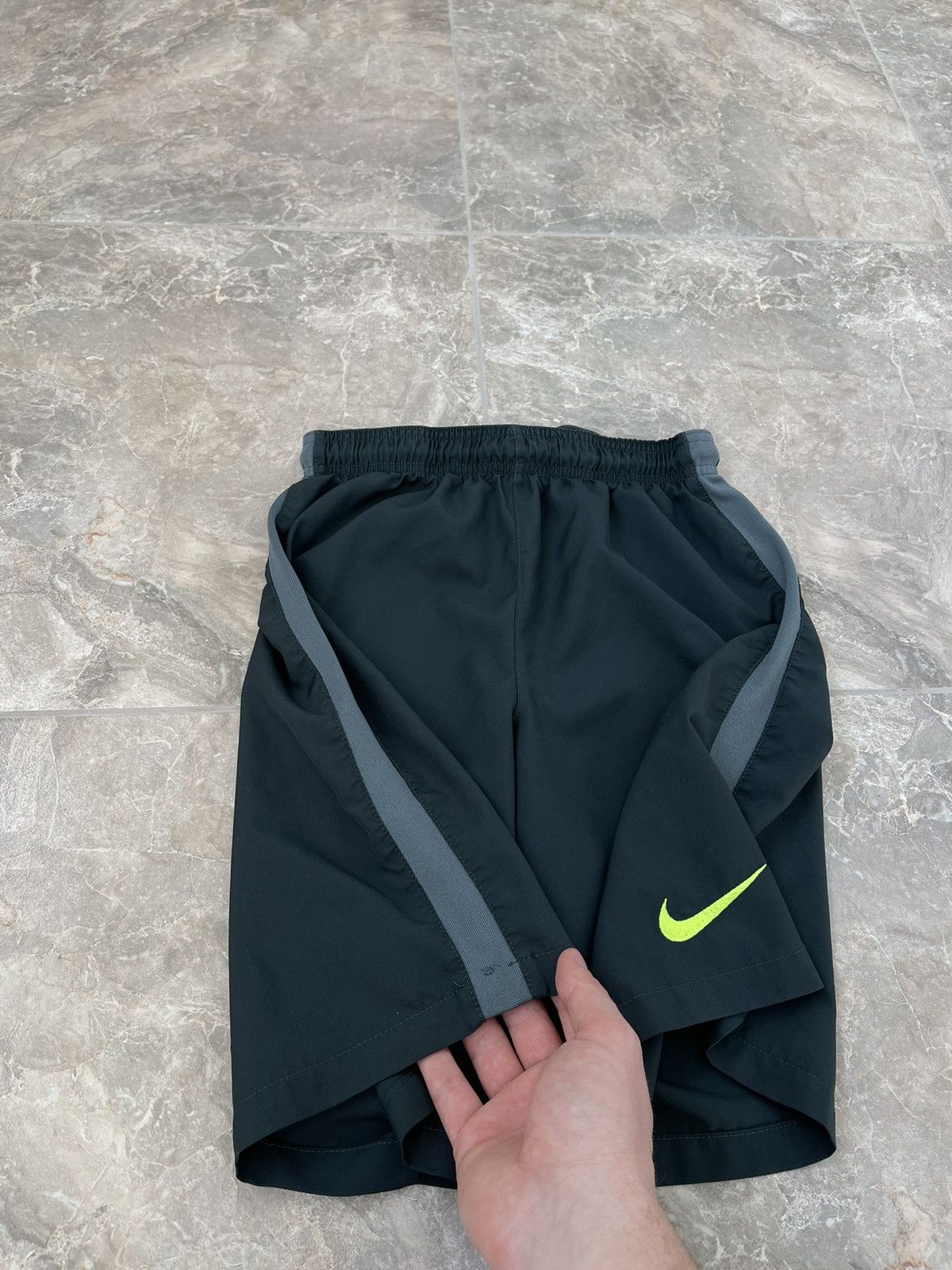 Nike Nike Nylon DRI-FIT Shorts Size US 30 / EU 46 - 5 Thumbnail
