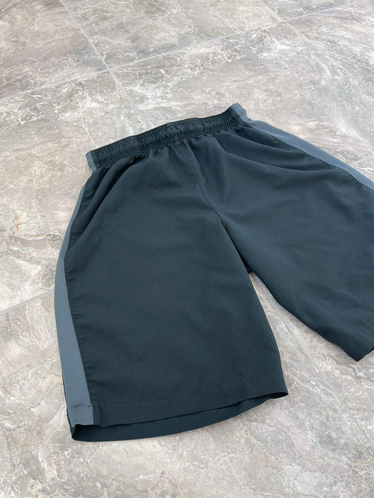 Nike Nike Nylon DRI-FIT Shorts Size US 30 / EU 46 - 3 Thumbnail