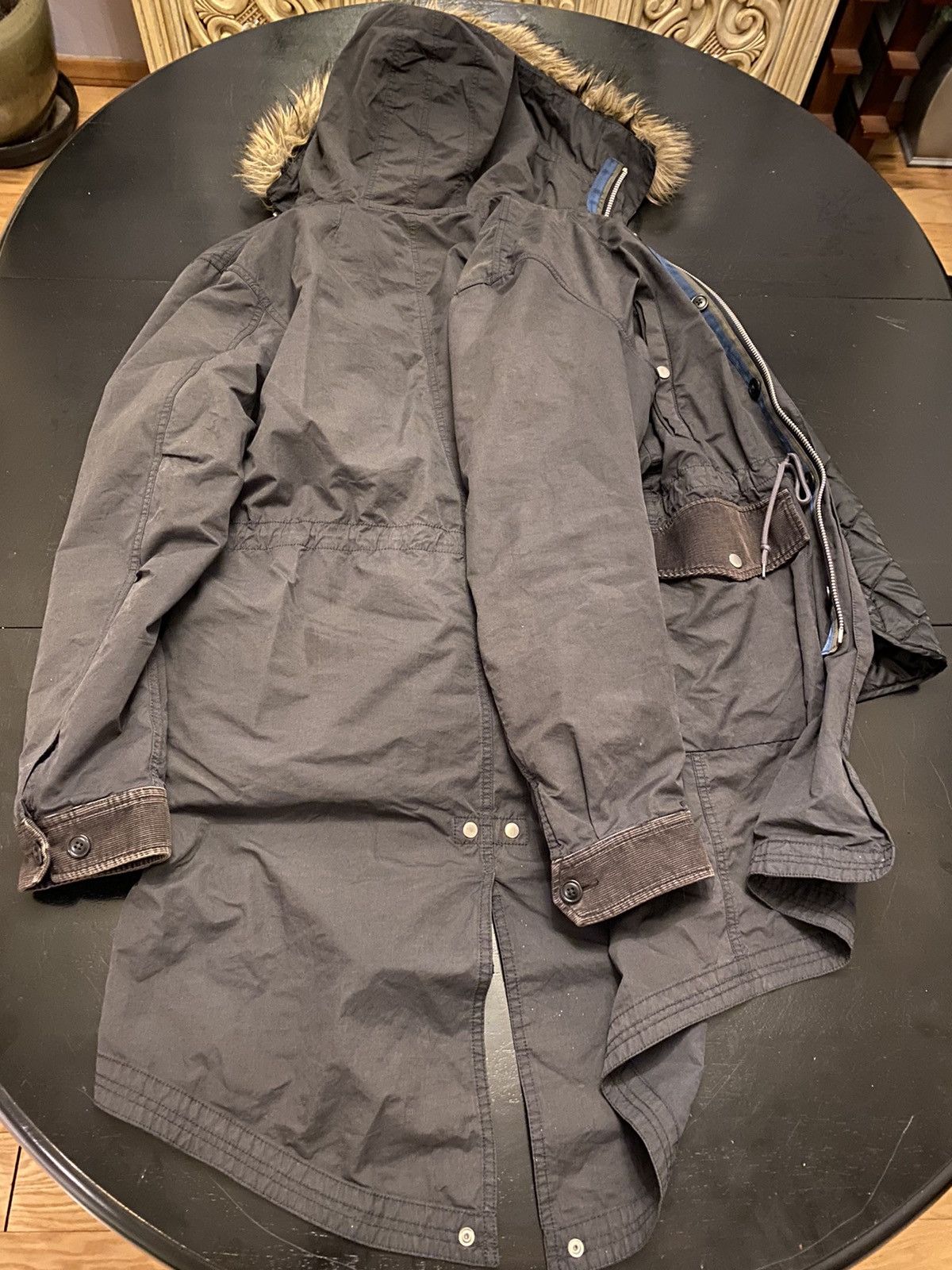Undercover × Uniqlo Undercover Uniqlo Fishtail Parka Fur Size L Olive Size US L / EU 52-54 / 3 - 3 Thumbnail