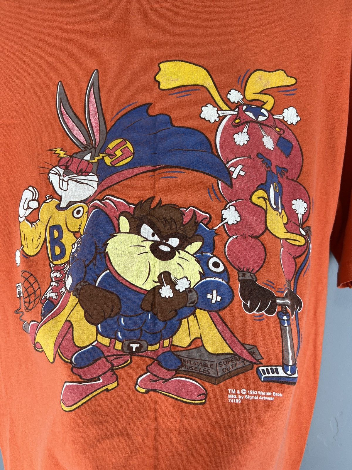 Vintage × Warner Bros Vtg 1993 Lovely Tunes Big band print tee y2k orange colour Size US M / EU 48-50 / 2 - 12 Thumbnail