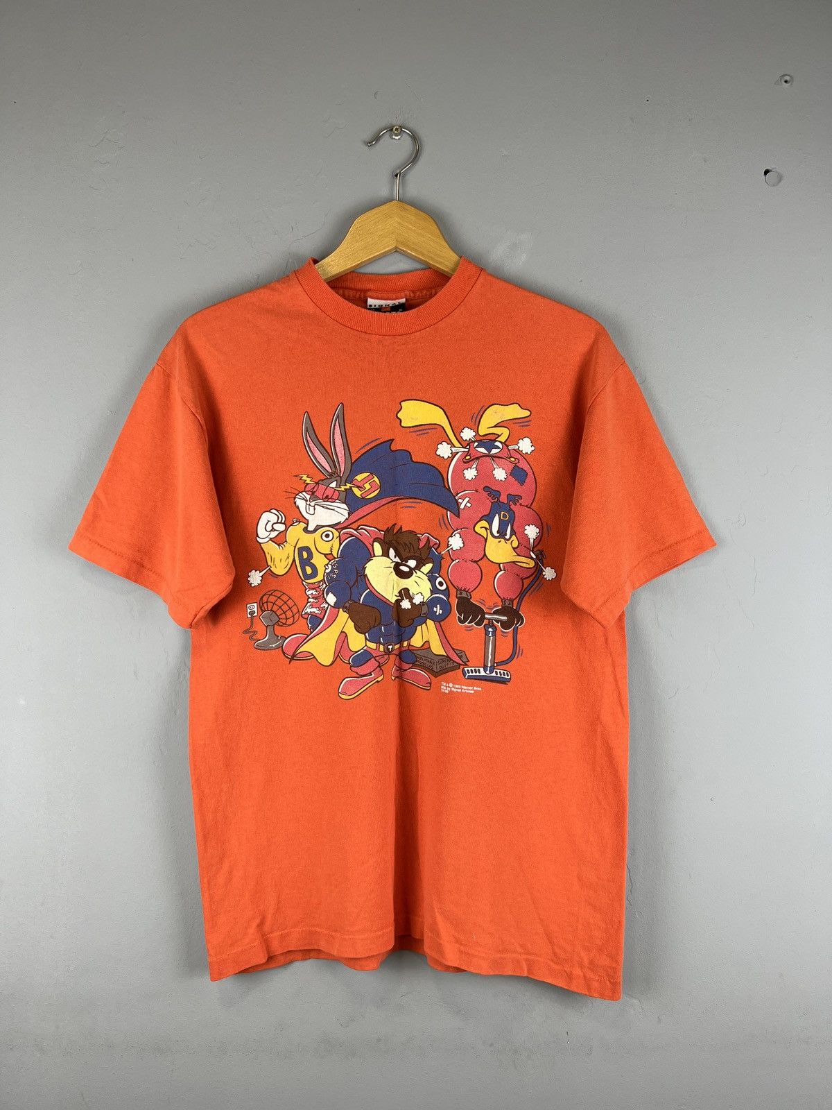 Vintage × Warner Bros Vtg 1993 Lovely Tunes Big band print tee y2k orange colour Size US M / EU 48-50 / 2 - 1 Thumbnail