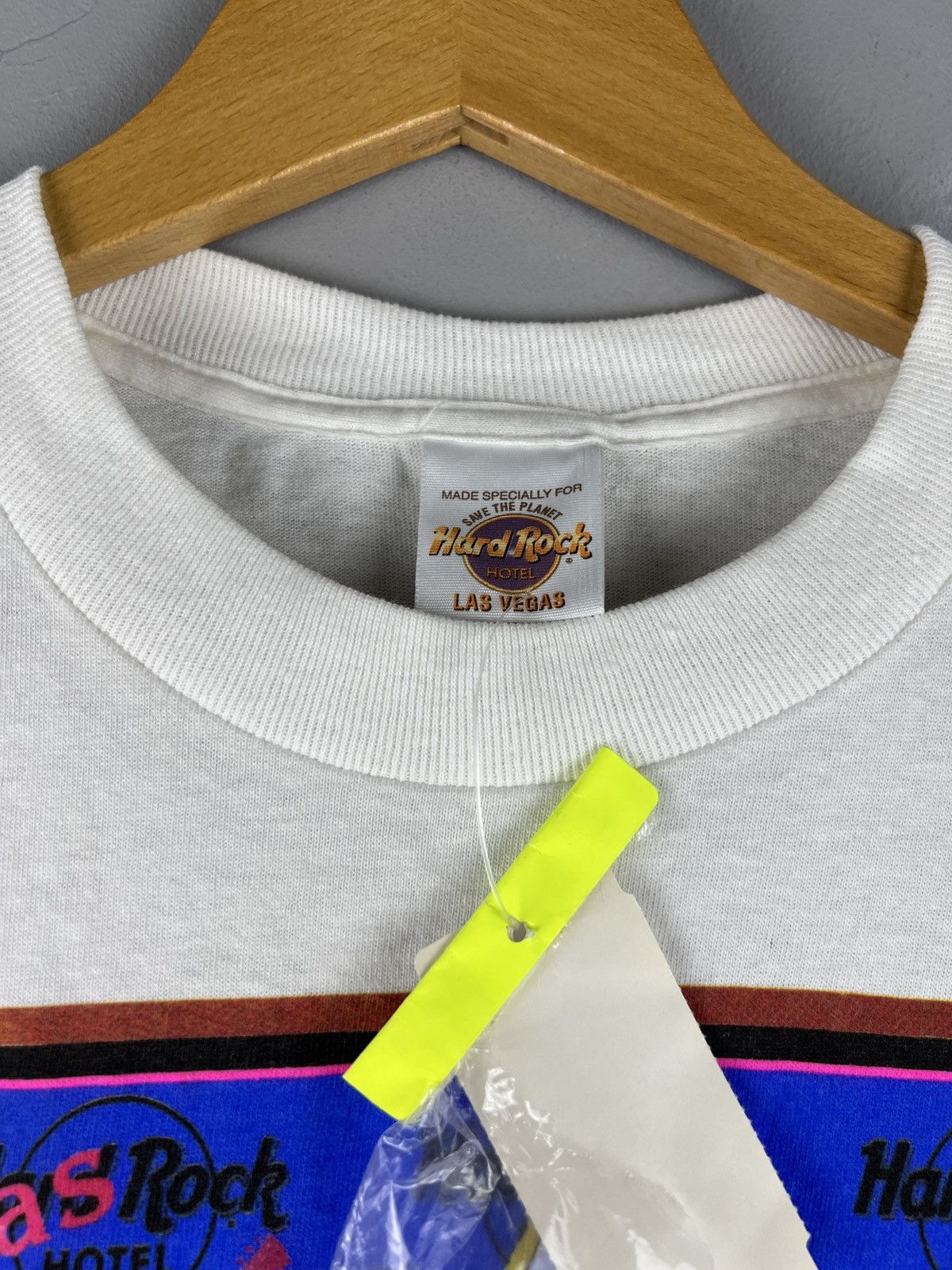Band Tees × Hard Rock Cafe × Vintage Vintage 3D Hard Rock Las Vegas tee 1990 with 3D glass y2k Size US L / EU 52-54 / 3 - 11 Thumbnail