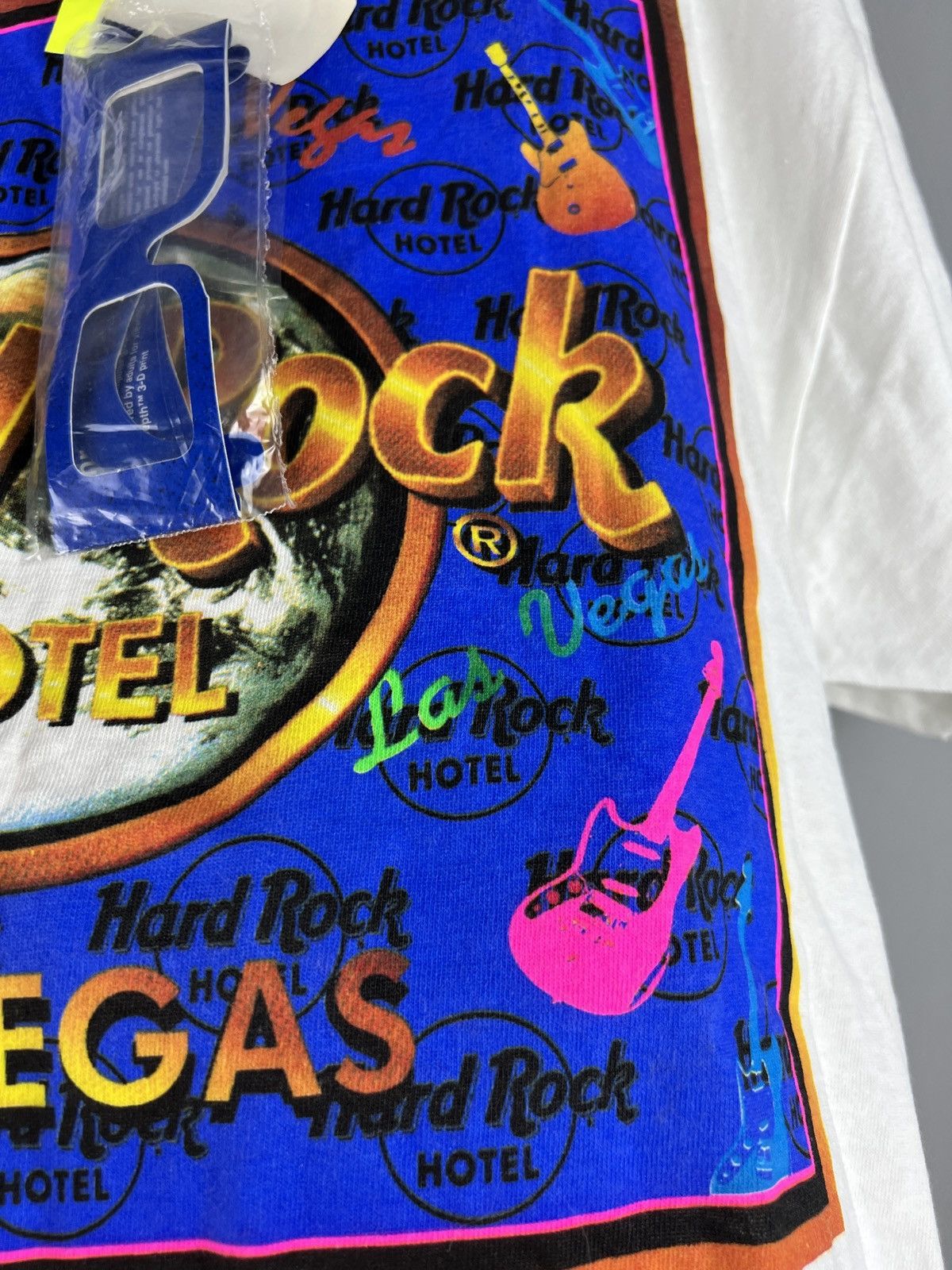 Band Tees × Hard Rock Cafe × Vintage Vintage 3D Hard Rock Las Vegas tee 1990 with 3D glass y2k Size US L / EU 52-54 / 3 - 8 Thumbnail