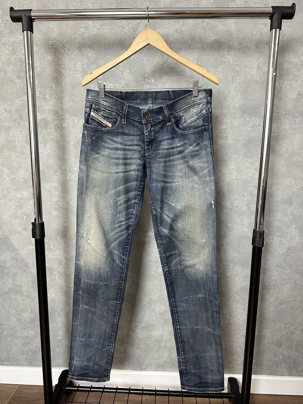 Diesel × Vintage Diesel Vintage Washed Distressed Made in Italy Denim Pants Size 30" / US 8 / IT 44 - 1 Thumbnail