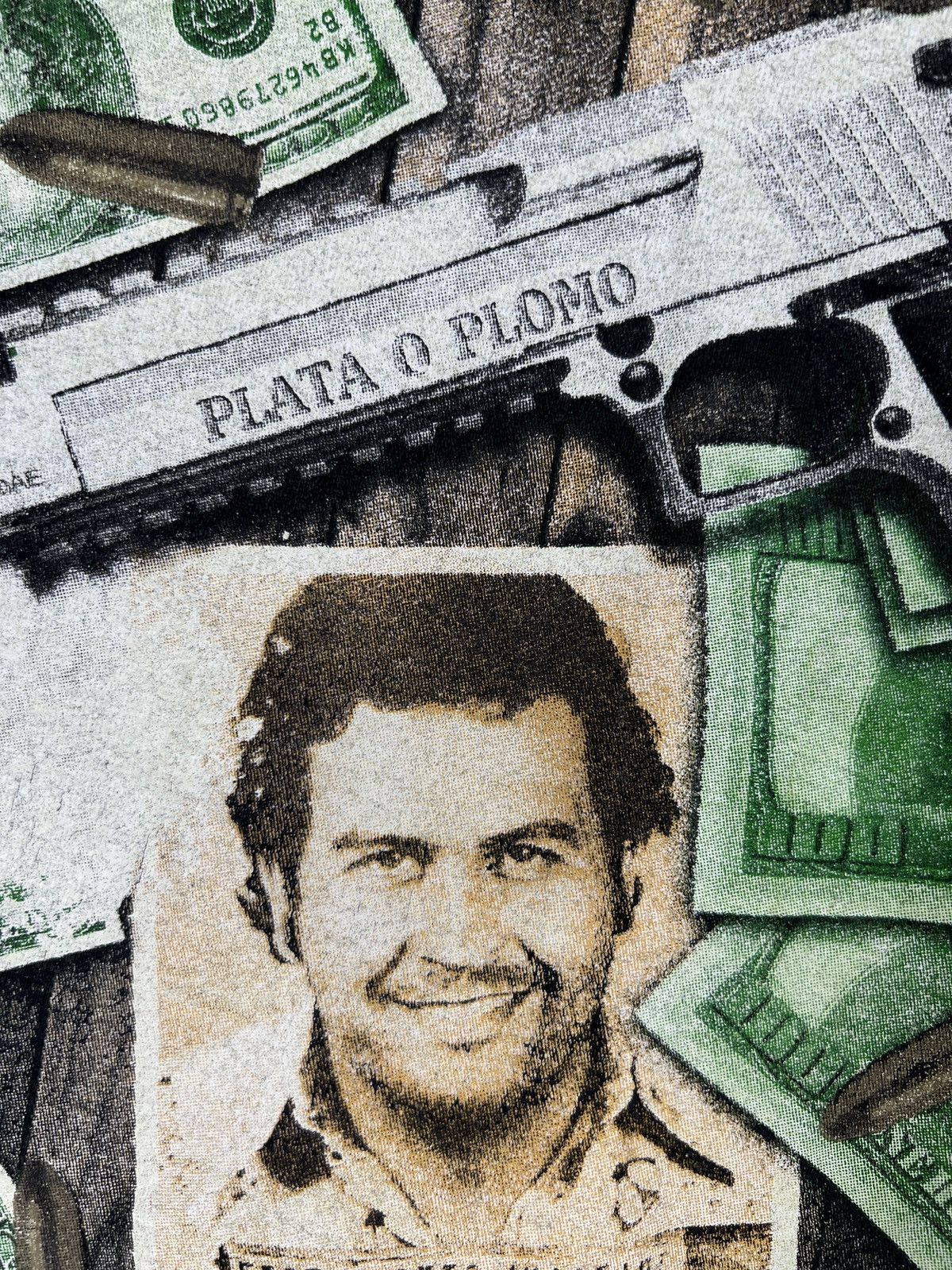 Band Tees × Vintage Vintage Pablo Escobar 90s gangster tee drugs transit y2k Size US M / EU 48-50 / 2 - 4 Thumbnail