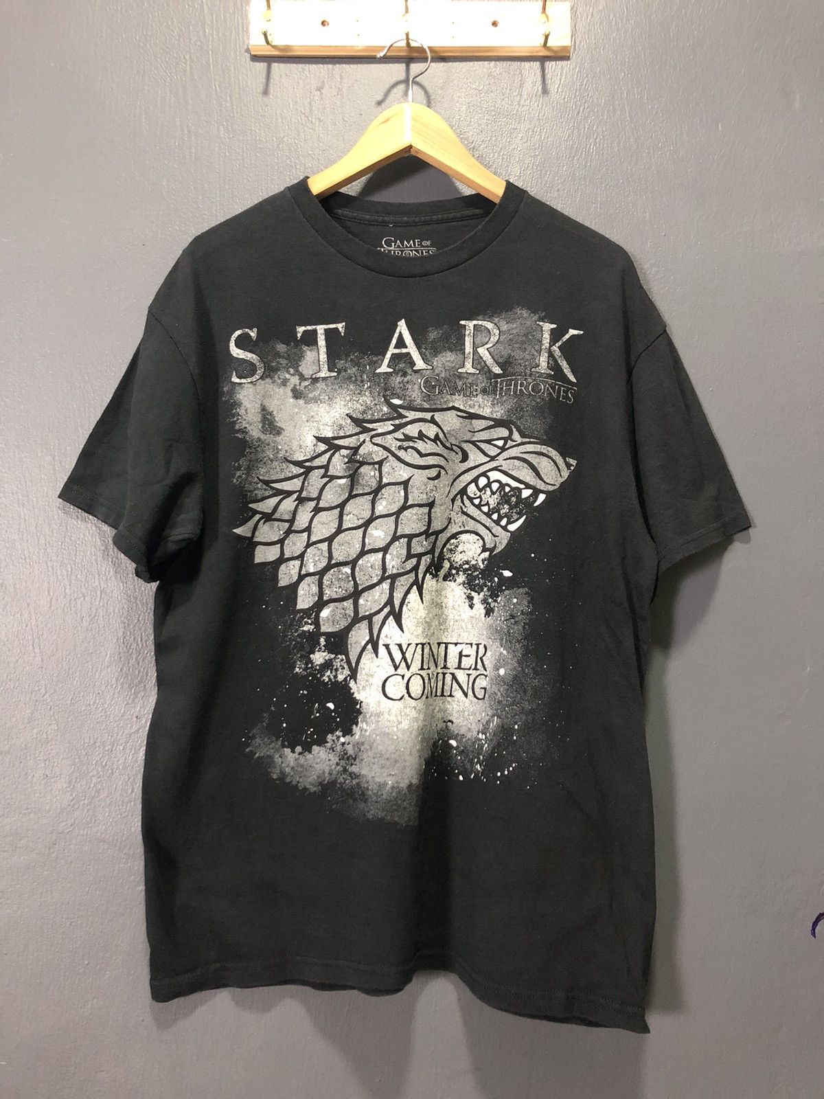 Other 2013 STARK GAME OF THRONE WINTER IS COMING SHIRT Size US L / EU 52-54 / 3 - 1 Thumbnail