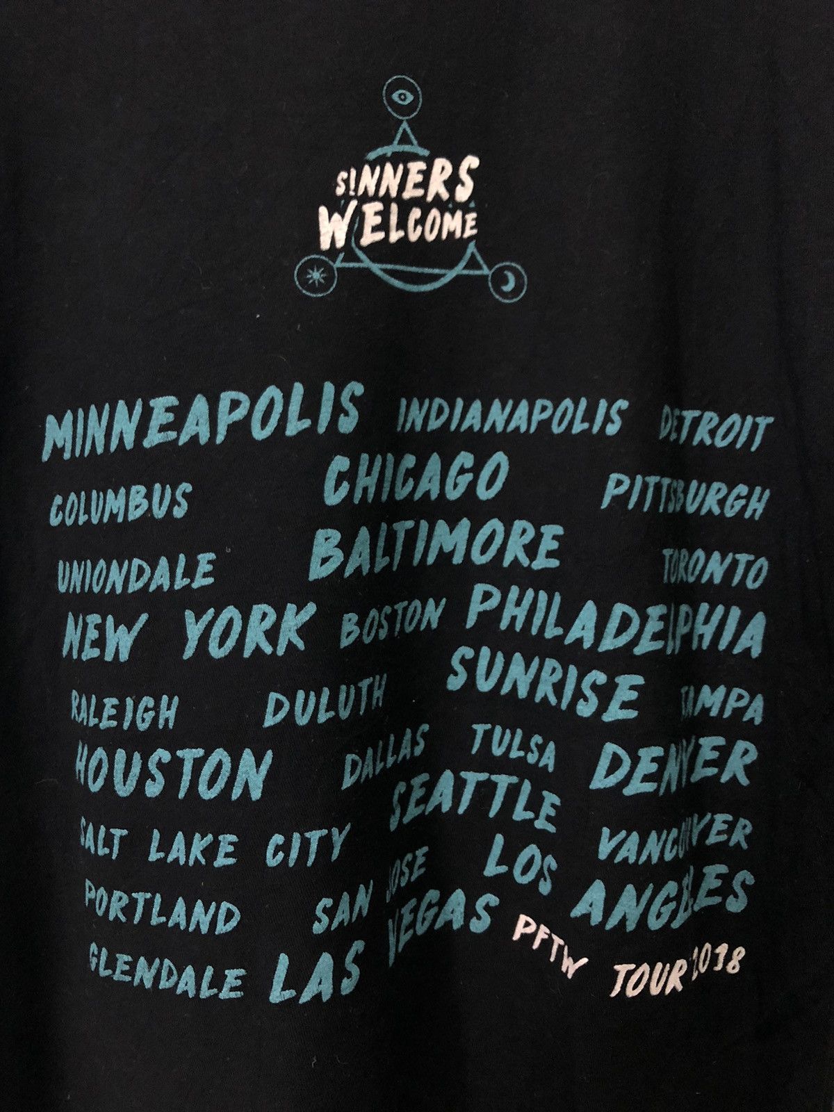 Band Tees PANIC AT THE DISCO PRAY FOR THE WICKED 2018 TOUR SHIRT Size US M / EU 48-50 / 2 - 5 Thumbnail